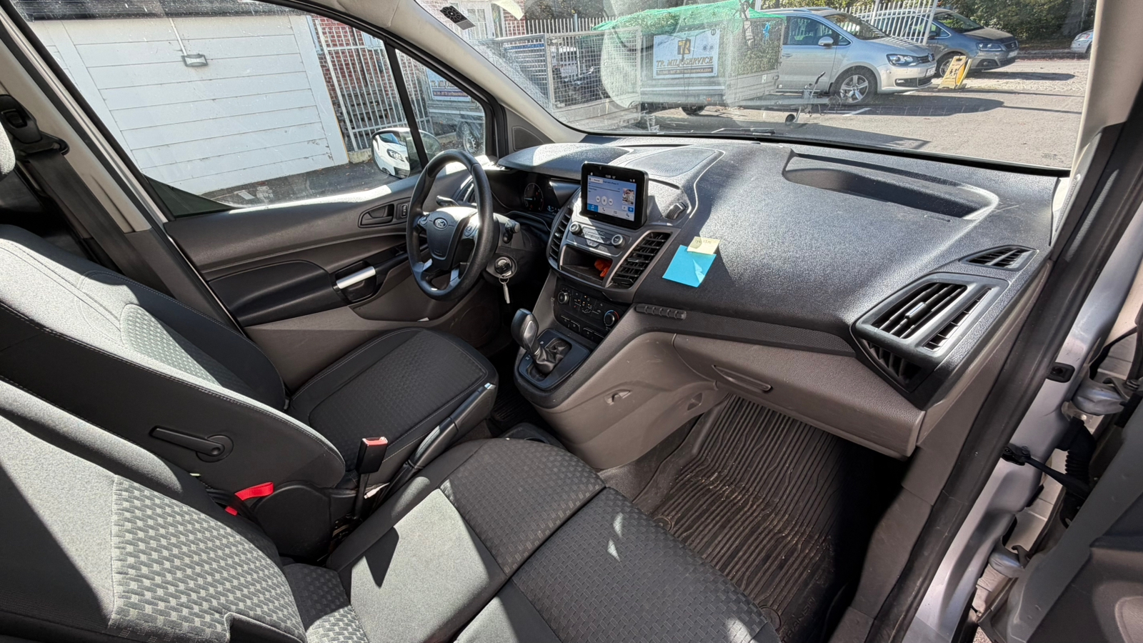 Ford Transit Connect 2020, photo 6/10