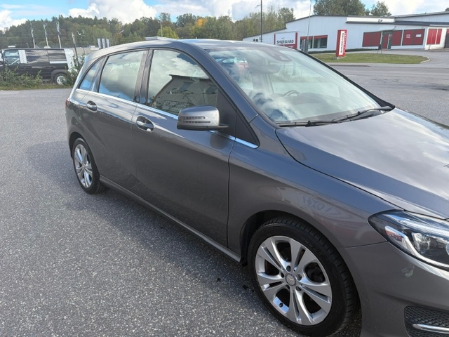 Mercedes-Benz B 200 d 4MATIC 7G-DCT 2016, bild 6/7