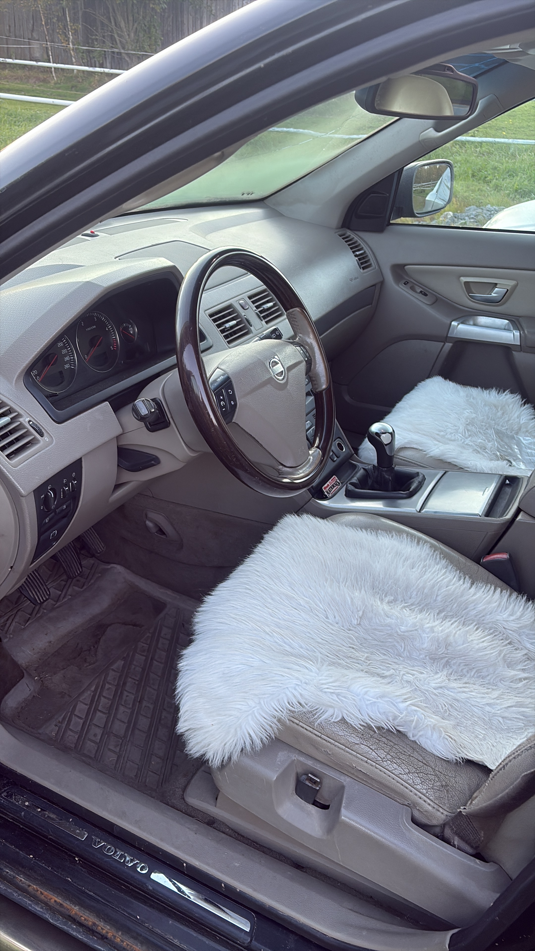 Volvo XC90 5-seater D5 AWD Manuell 2004, kuva 6/10