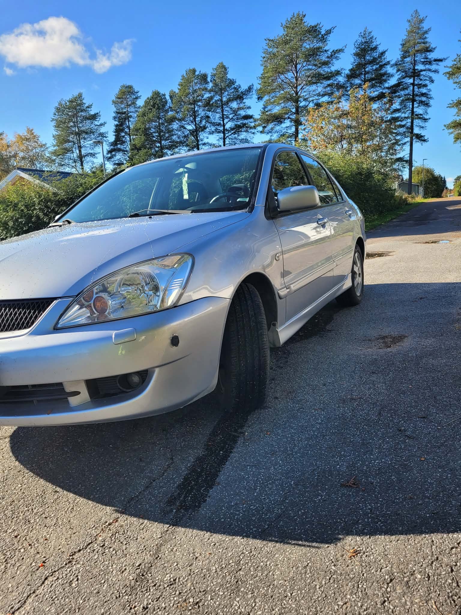 Mitsubishi Lancer 1.6 Manuell 2006, bild 2/10