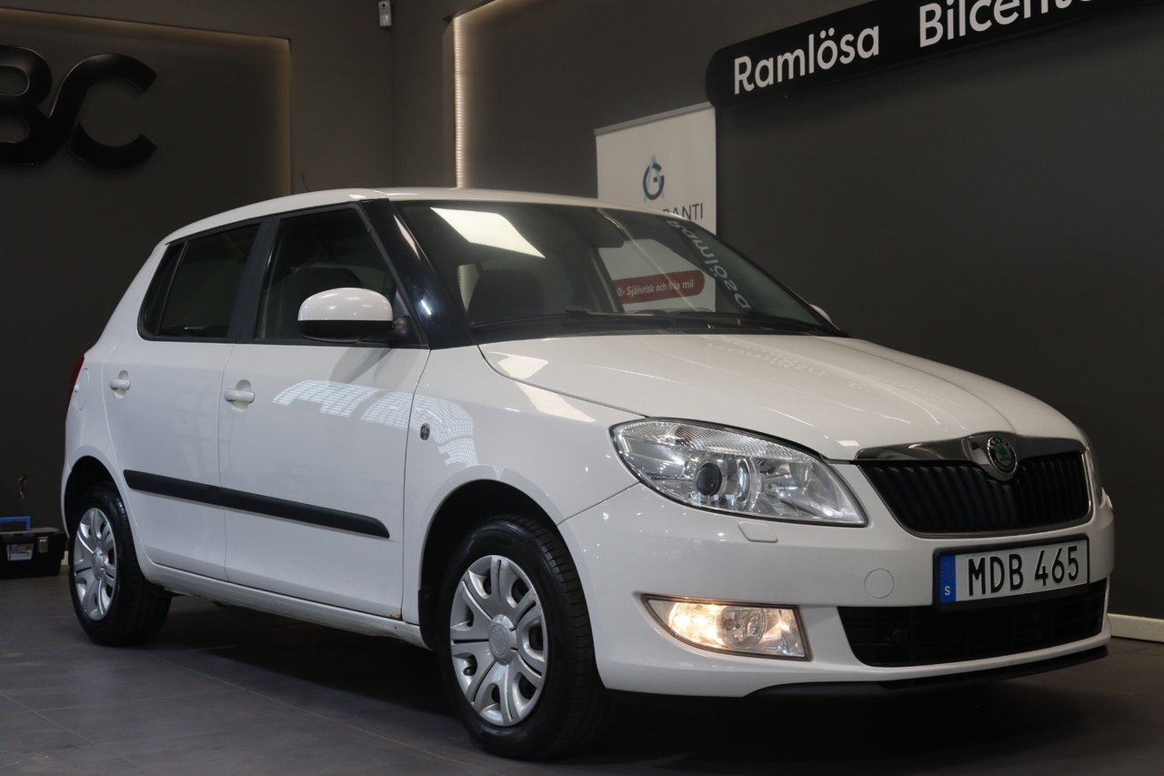 Skoda Fabia 1.2 12v Ambiente Euro 5 2012, kuva 6/10