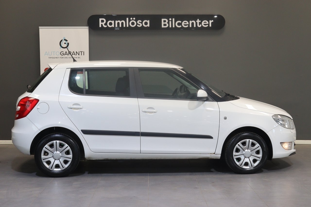 Skoda Fabia 1.2 12v Ambiente Euro 5 2012, kuva 7/10