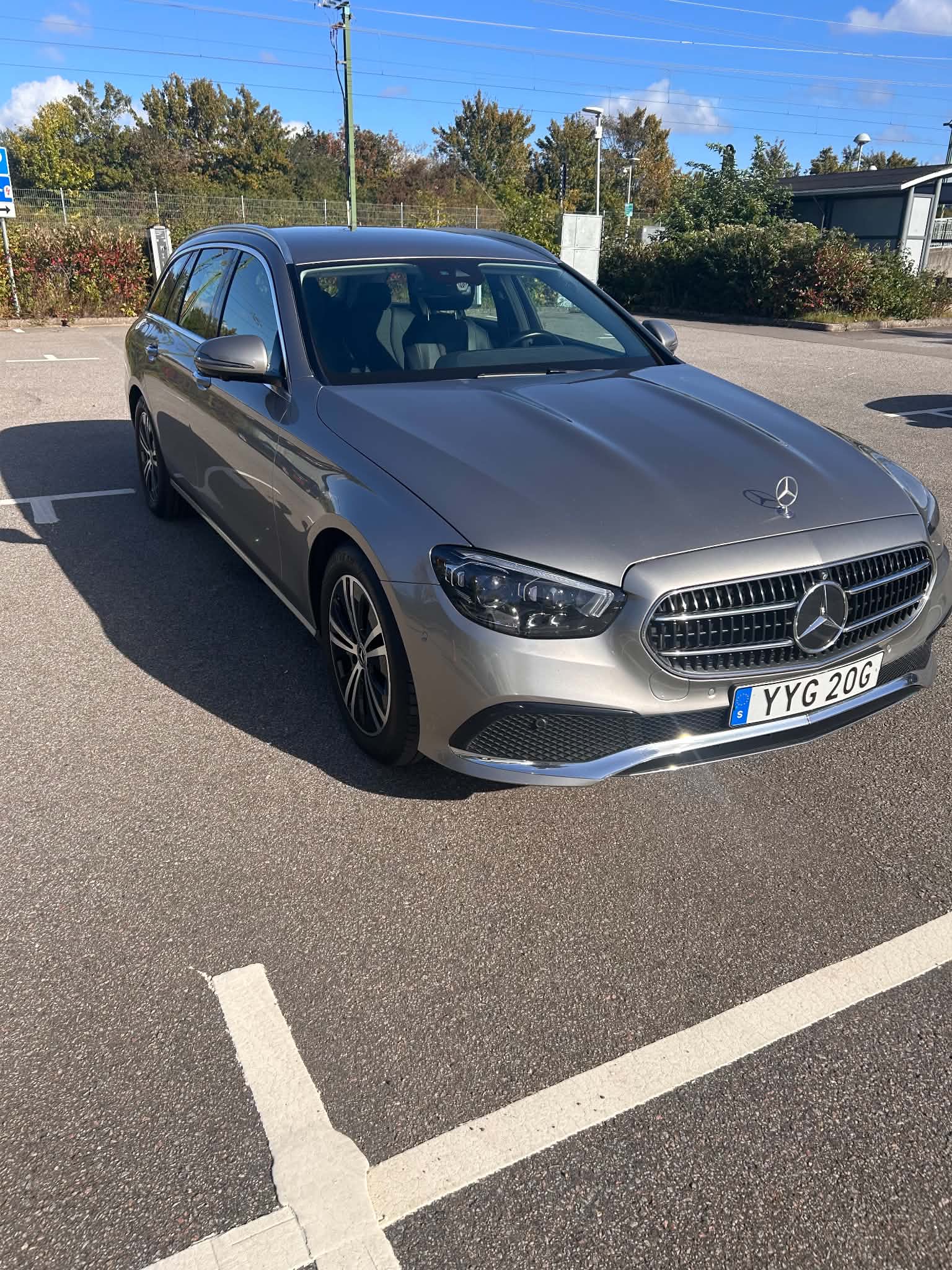 Mercedes-Benz E 220 T d 9G-Tronic 2021, bild 2/10
