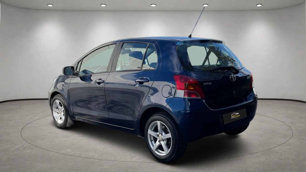 Toyota Yaris 2009, bild 7/10