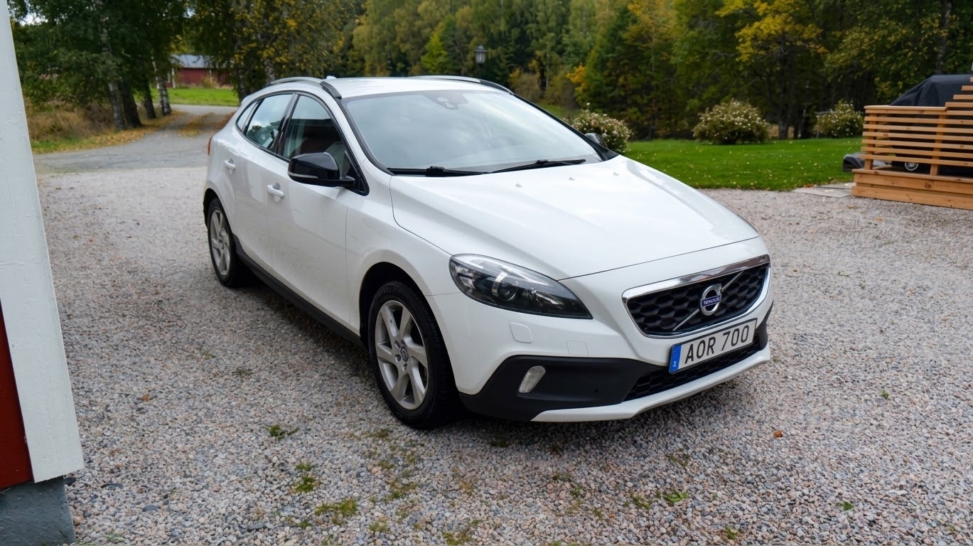 Volvo V40 Cross Country D2 Manuell 2014, bild 2/3