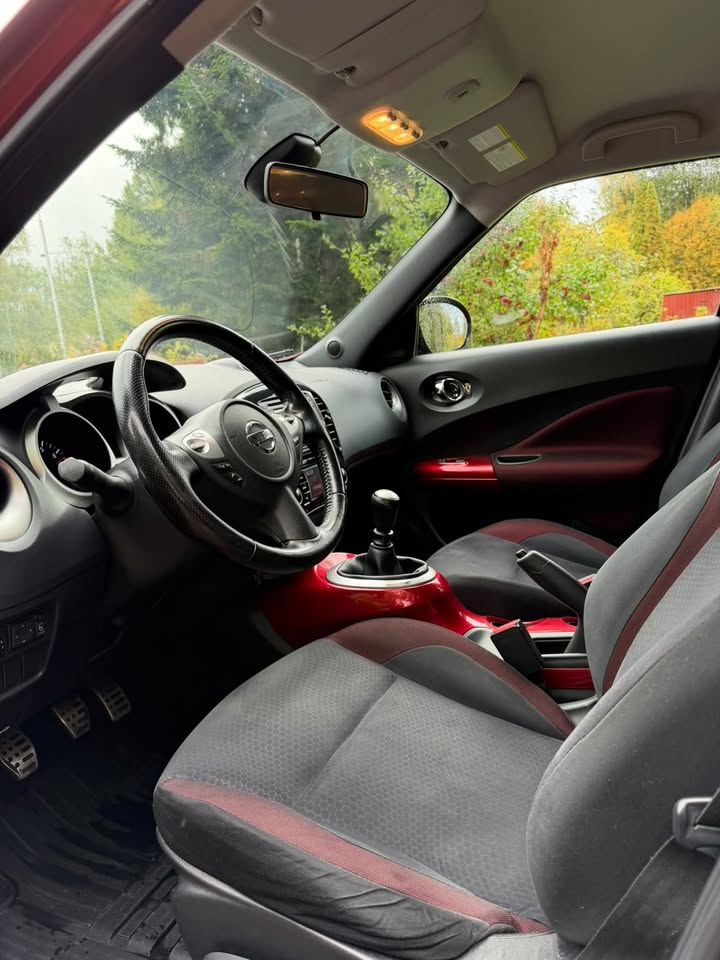 Nissan Juke 1.6 DIG-T Manuell 2012, bild 5/6