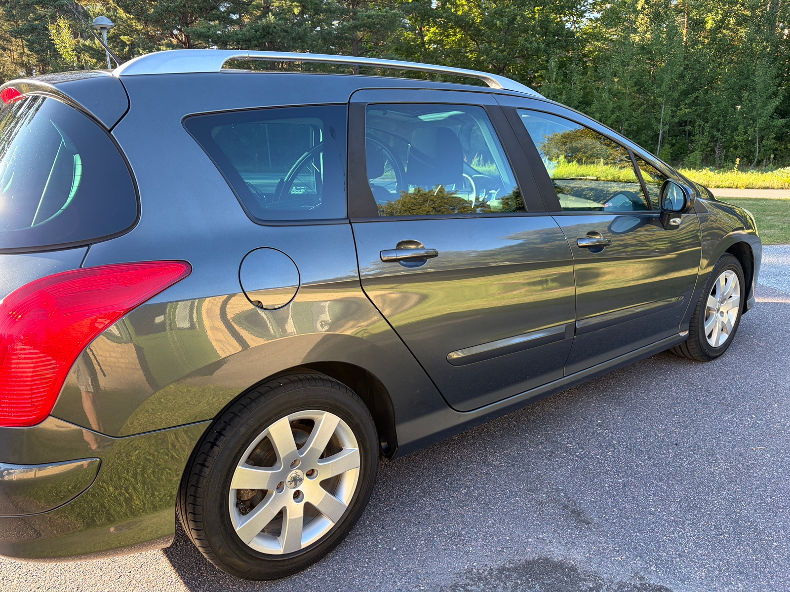 Peugeot 308 SW 1.6 HDi FAP Manuell 2010, bild 6/10