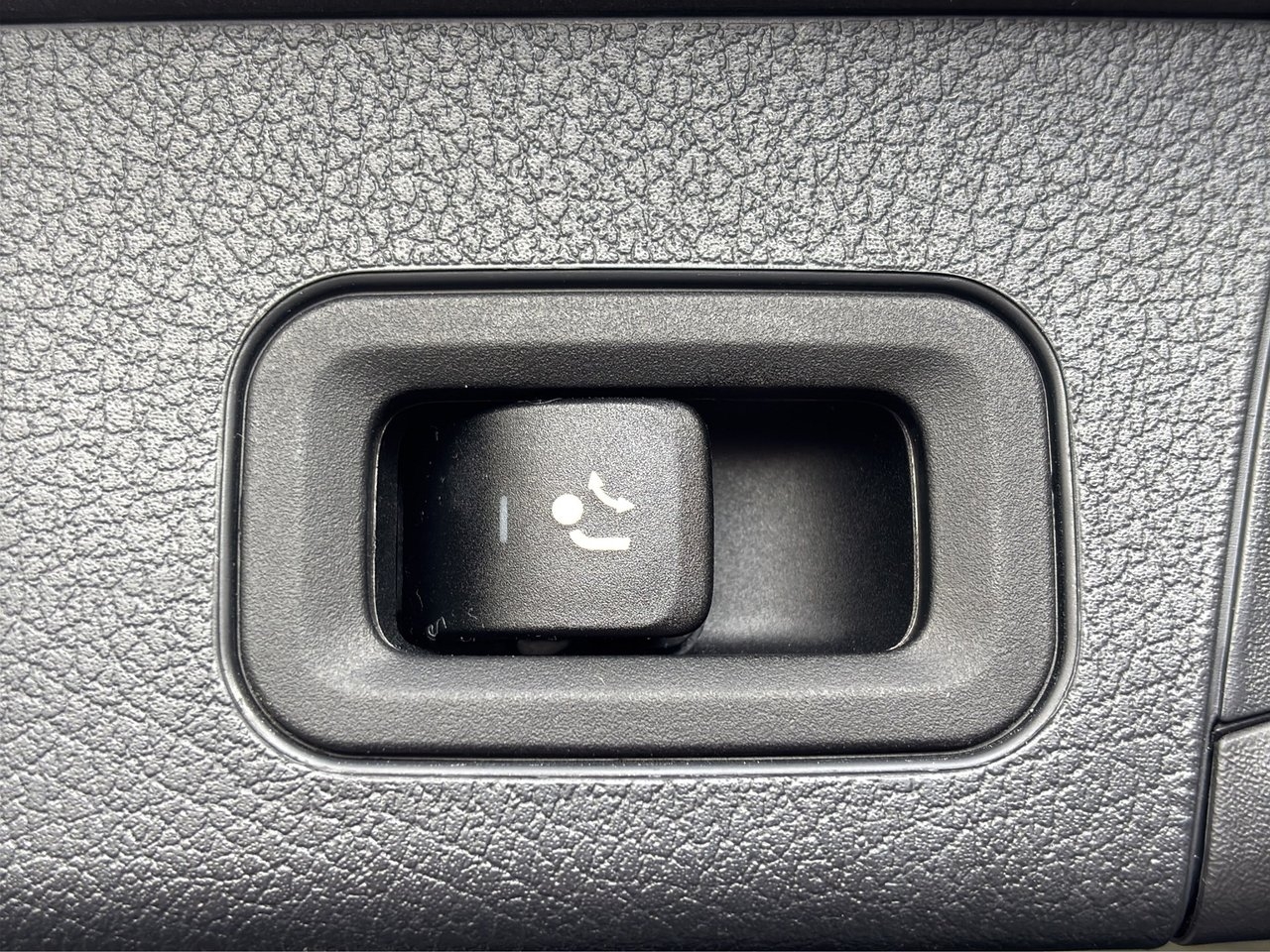 Mercedes-Benz GLB 2022, bild 6/10