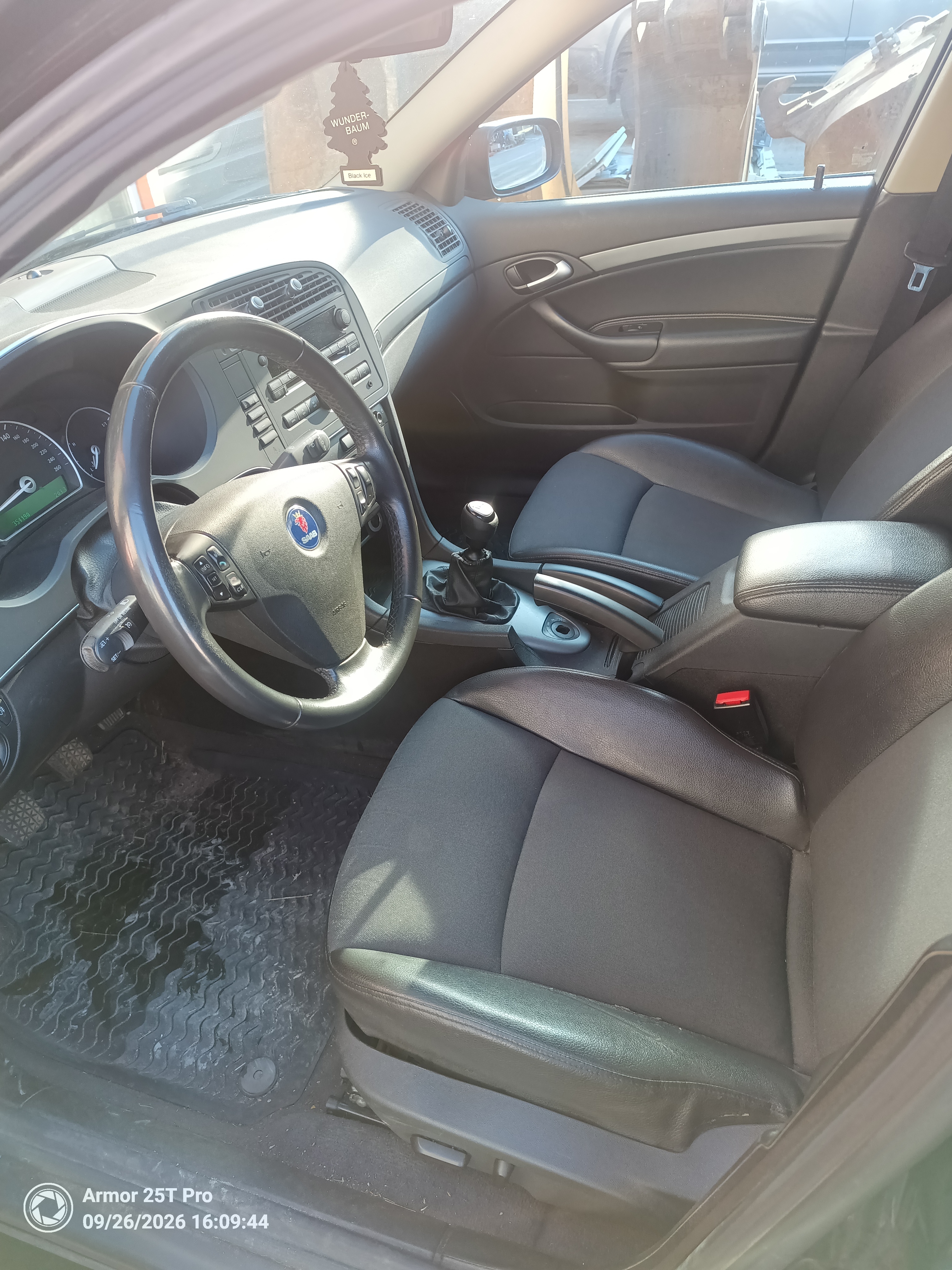 Saab 9-3 SportCombi 1.9 TiD Manuell 2009, bild 5/7