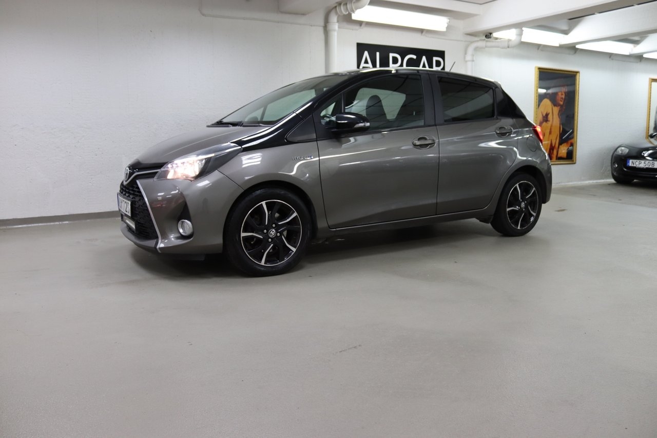Toyota Yaris HYBRIDE E-CVT ACTIVE 2016, photo 2/22