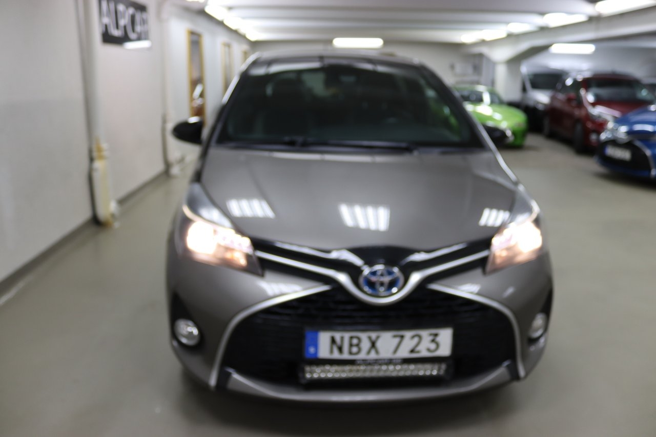 Toyota Yaris HYBRIDE E-CVT ACTIVE 2016, photo 5/22