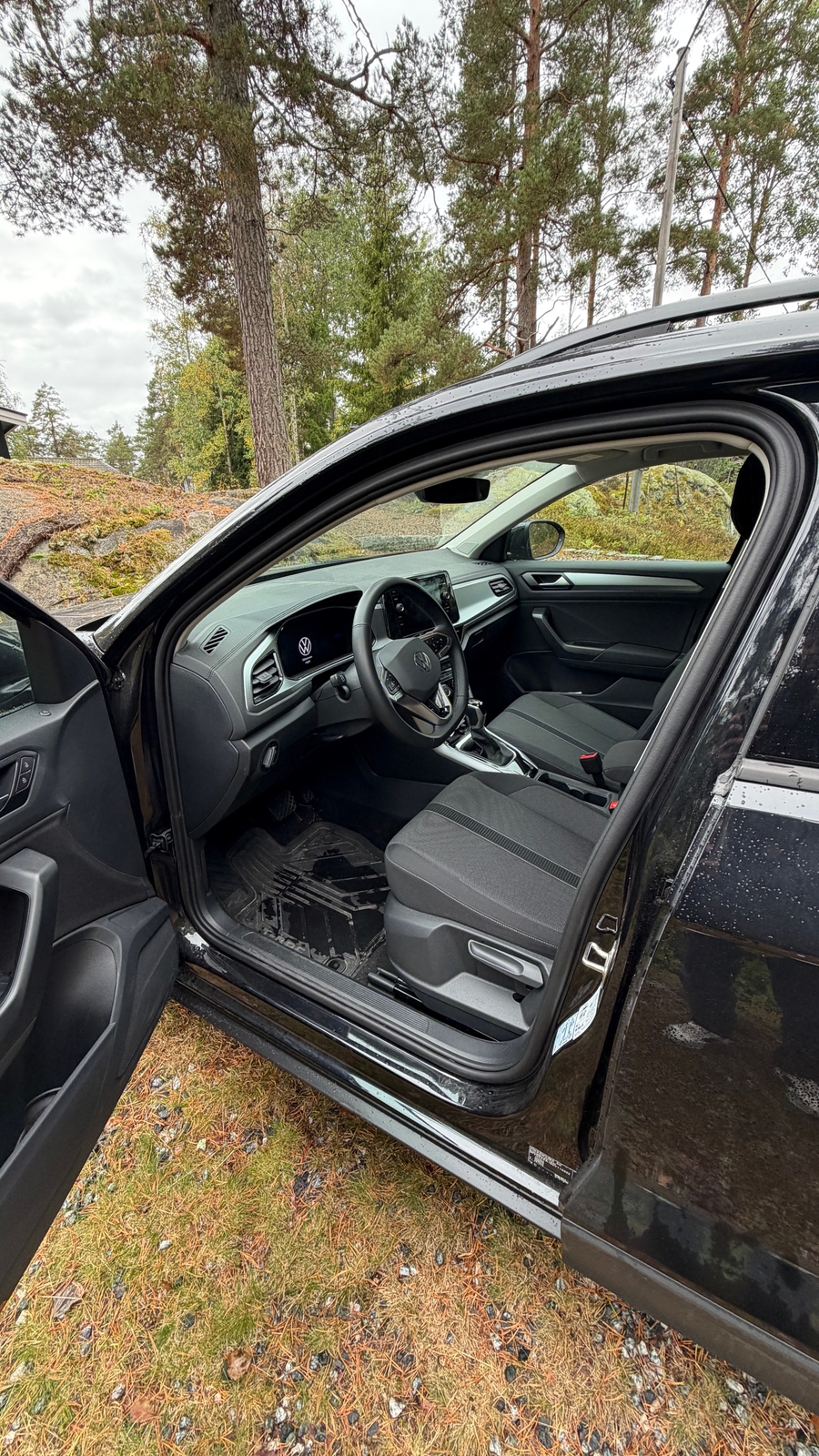 Volkswagen T-Roc 2025, bild 5/6