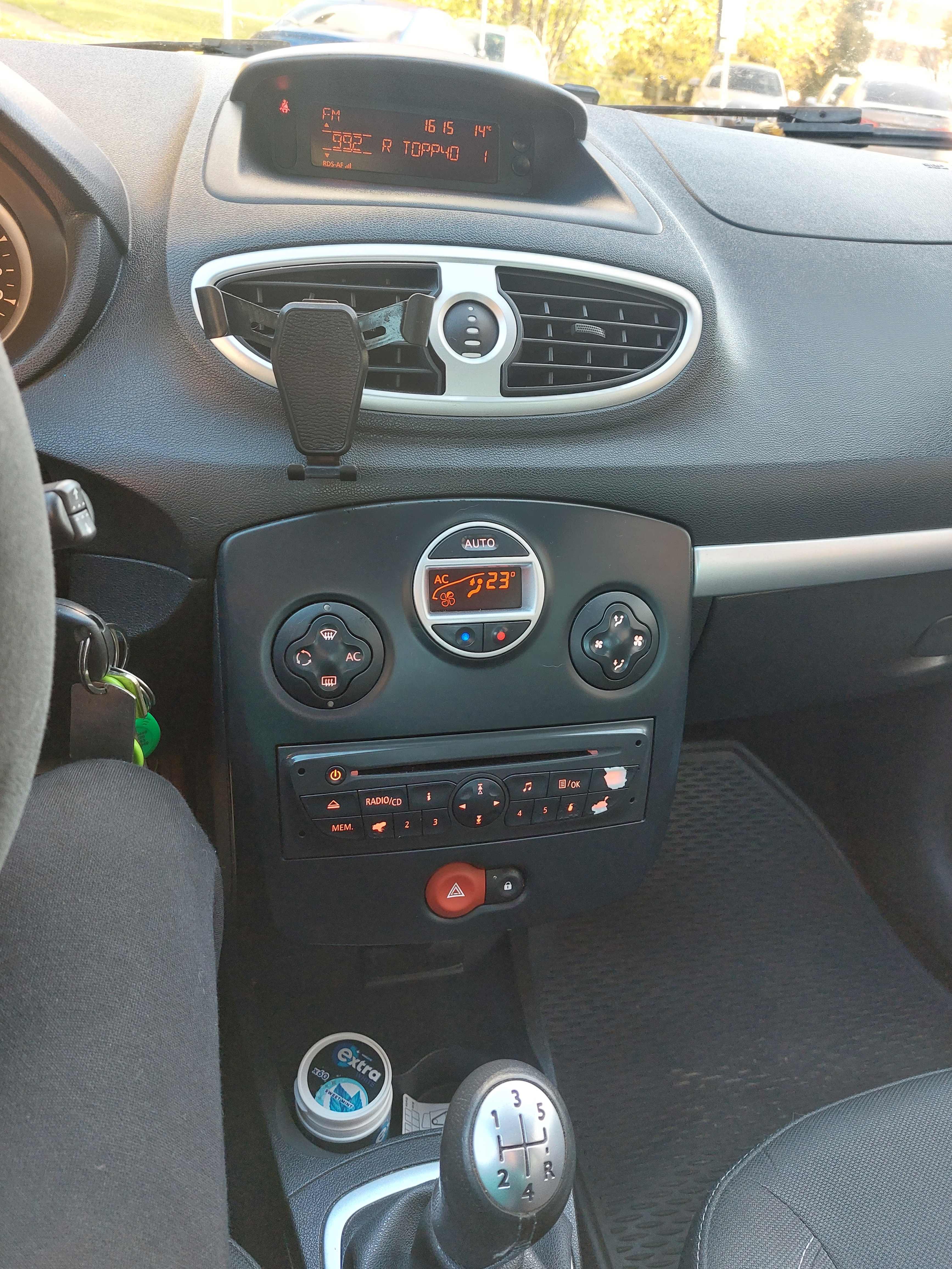 Renault Clio 2010, bild 6/7