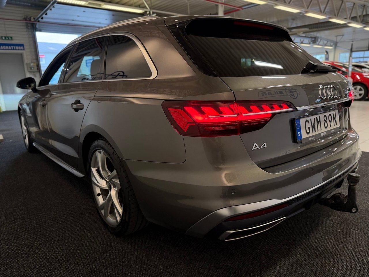 Audi A4 2021, bild 6/10