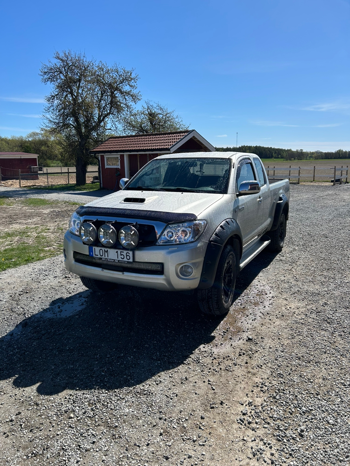 Toyota HiLux Extra Cab 2.5 4x4 Manuell 2011, bild 2/6