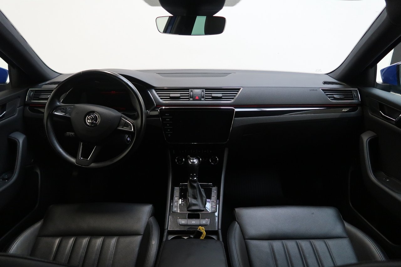 Skoda Superb 2019, bild 5/10