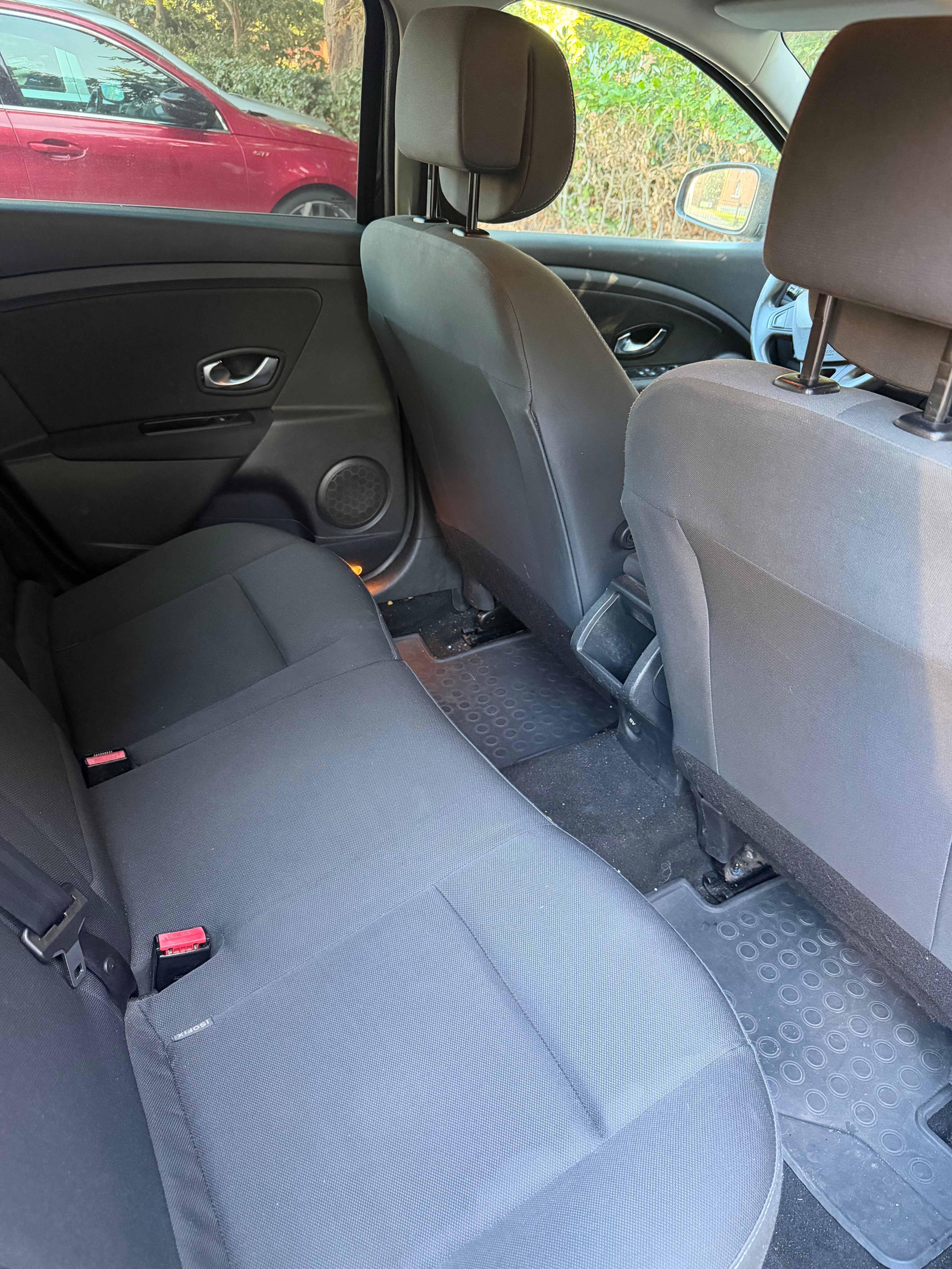 Renault Megane 2011, bild 5/6