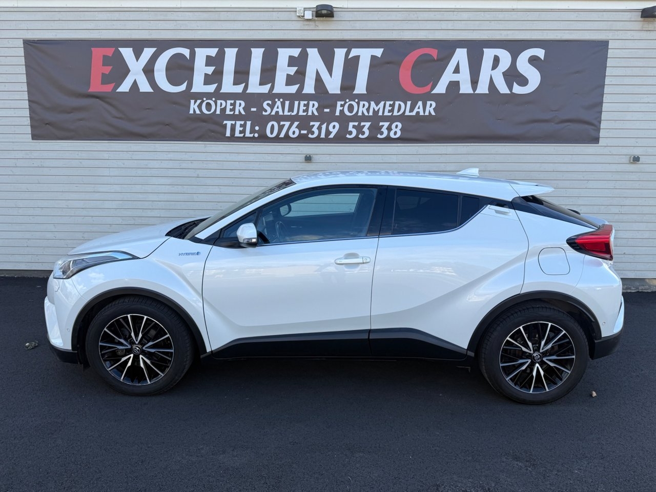 Toyota C-HR Hybrid CVT Executive 2017, bild 3/10