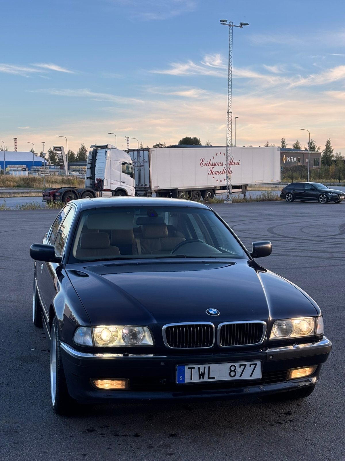 BMW 750 i Automatisk 1997, kuva 2/10