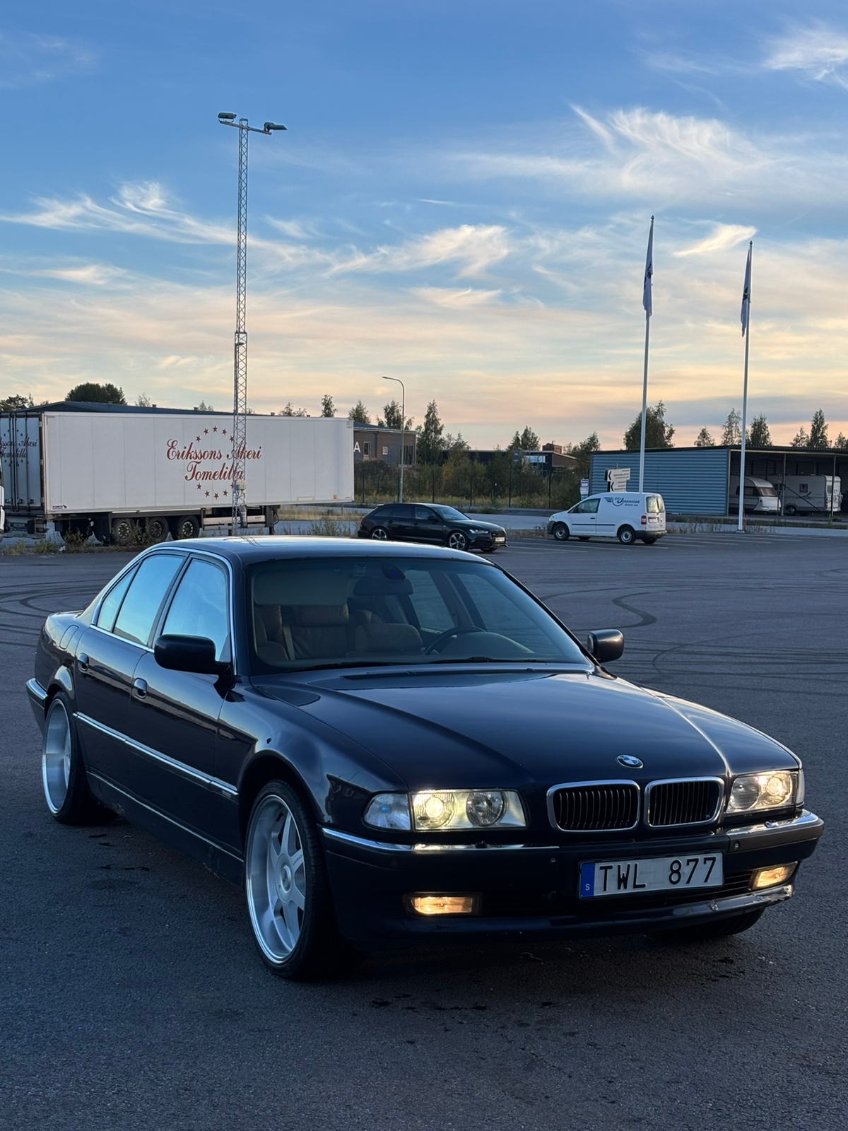 BMW 750