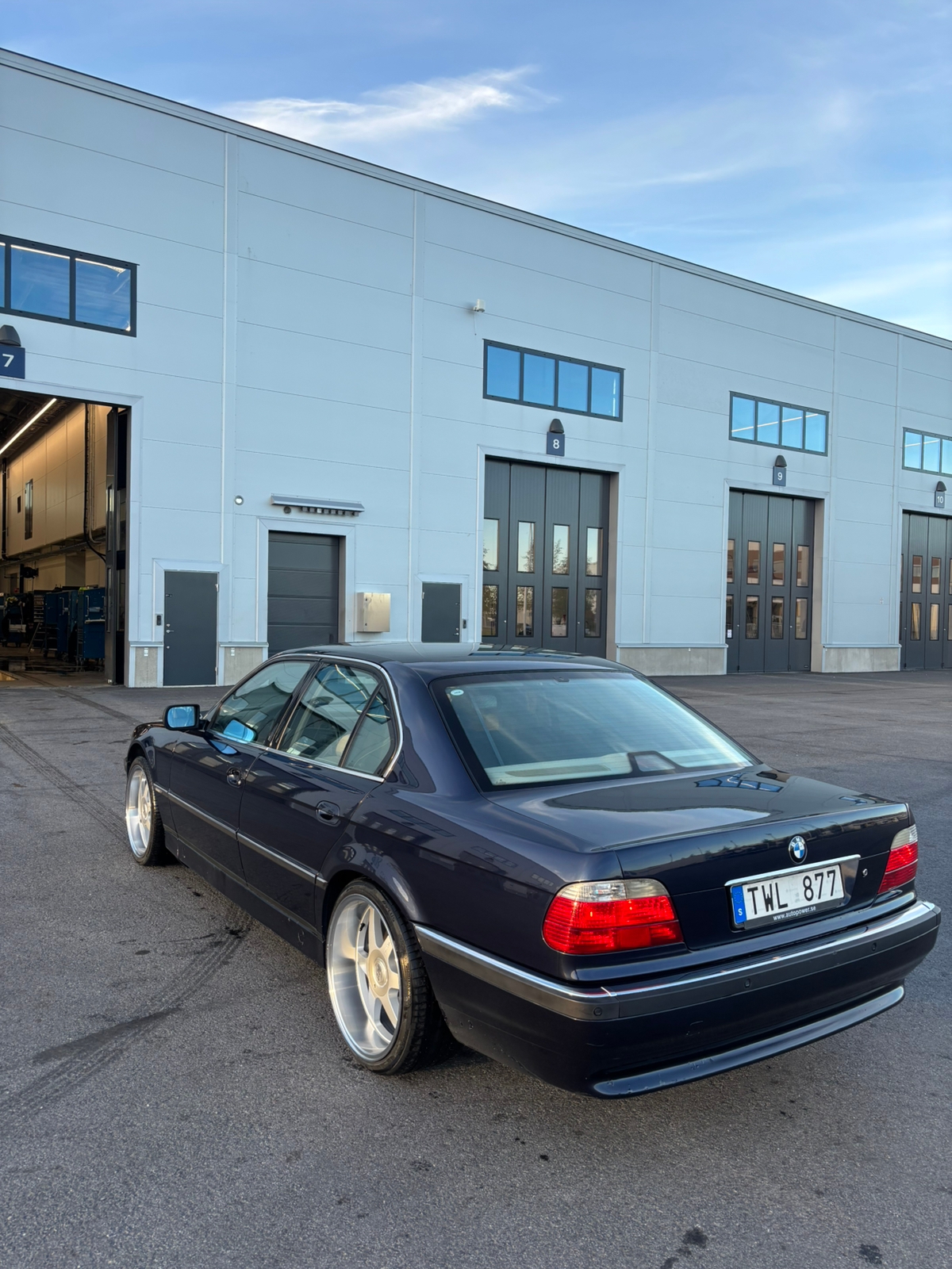 BMW 750 i Automatisk 1997, kuva 4/10