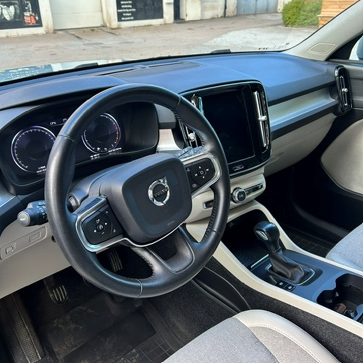 Volvo XC40 T3 Manuell 2019, bild 5/10