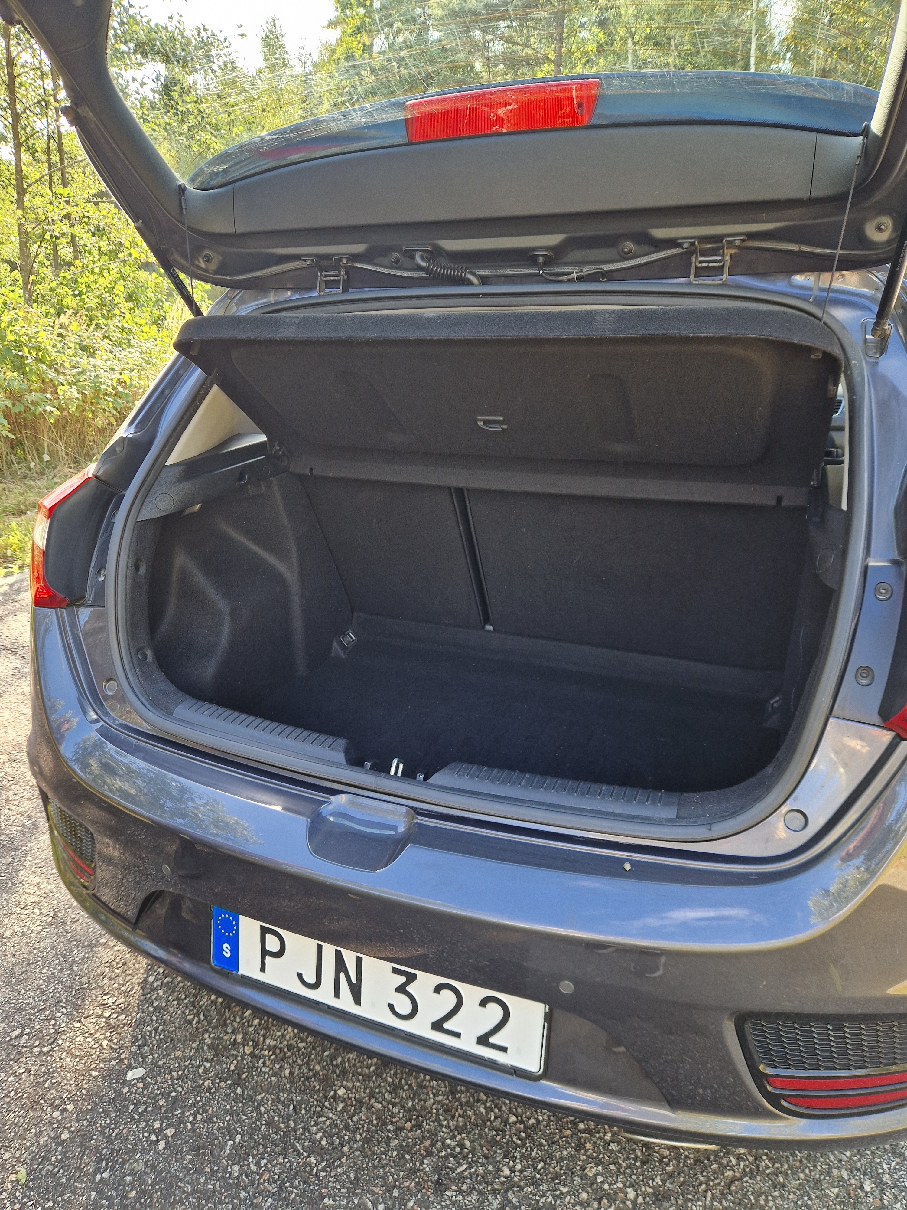 Kia Ceed 1.6 CRDi Manuell 2017, photo 7/8