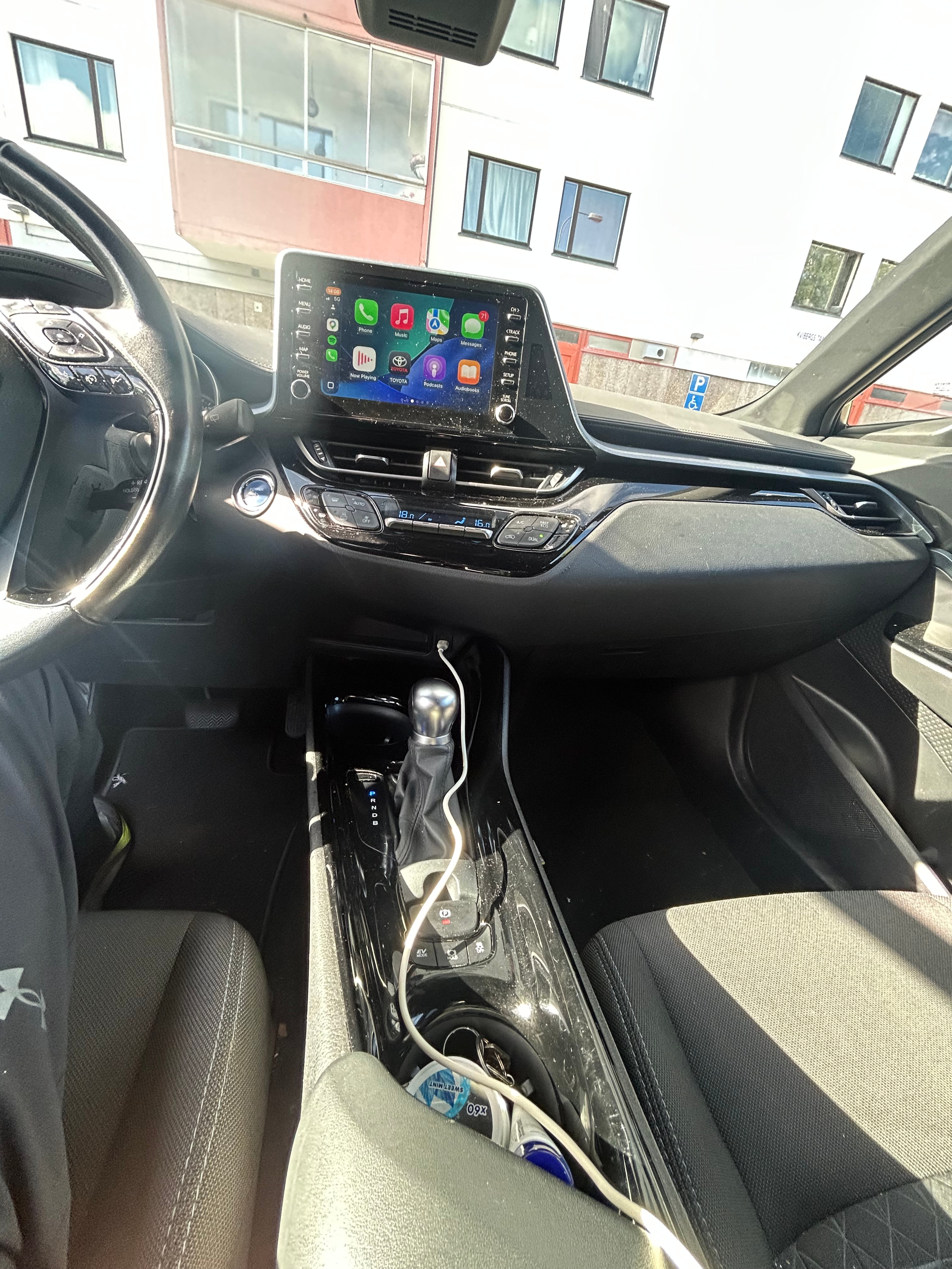 Toyota C-HR 1,8 HYBRID X EDITION 2021, bild 4/11