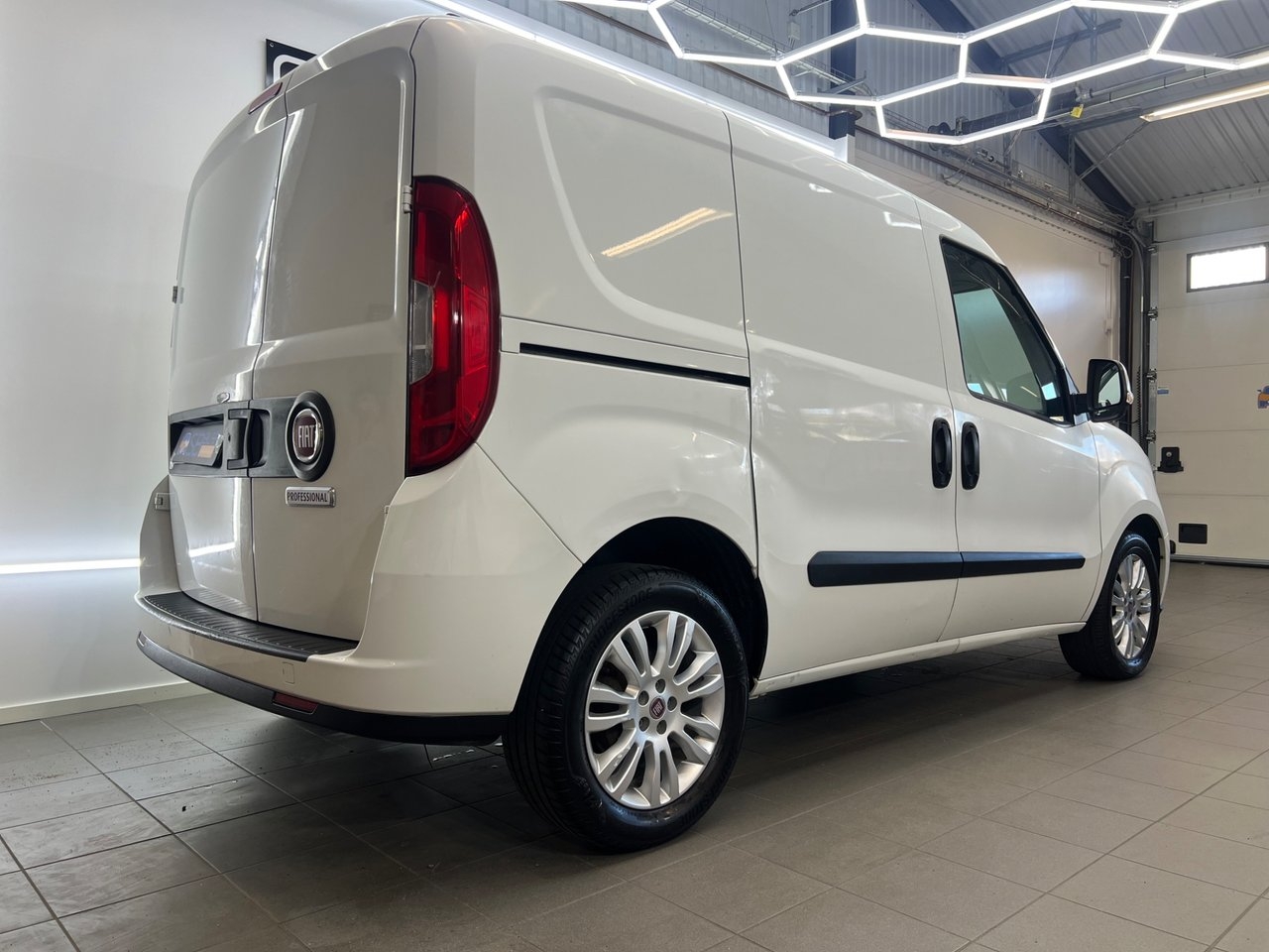 Fiat Doblo 2018, bild 5/10