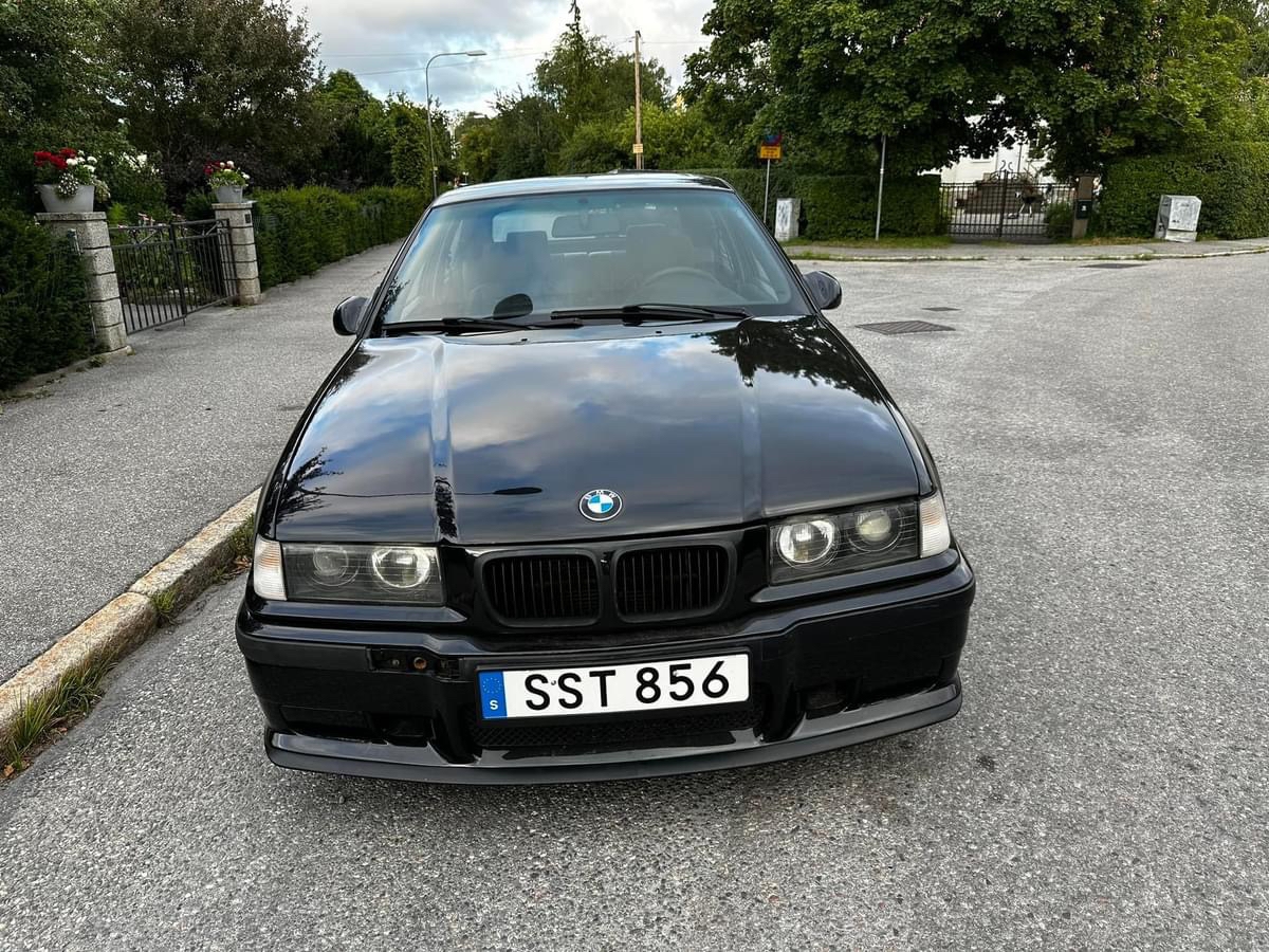 BMW 323 Ti Compact Manuell 1998, bild 6/7