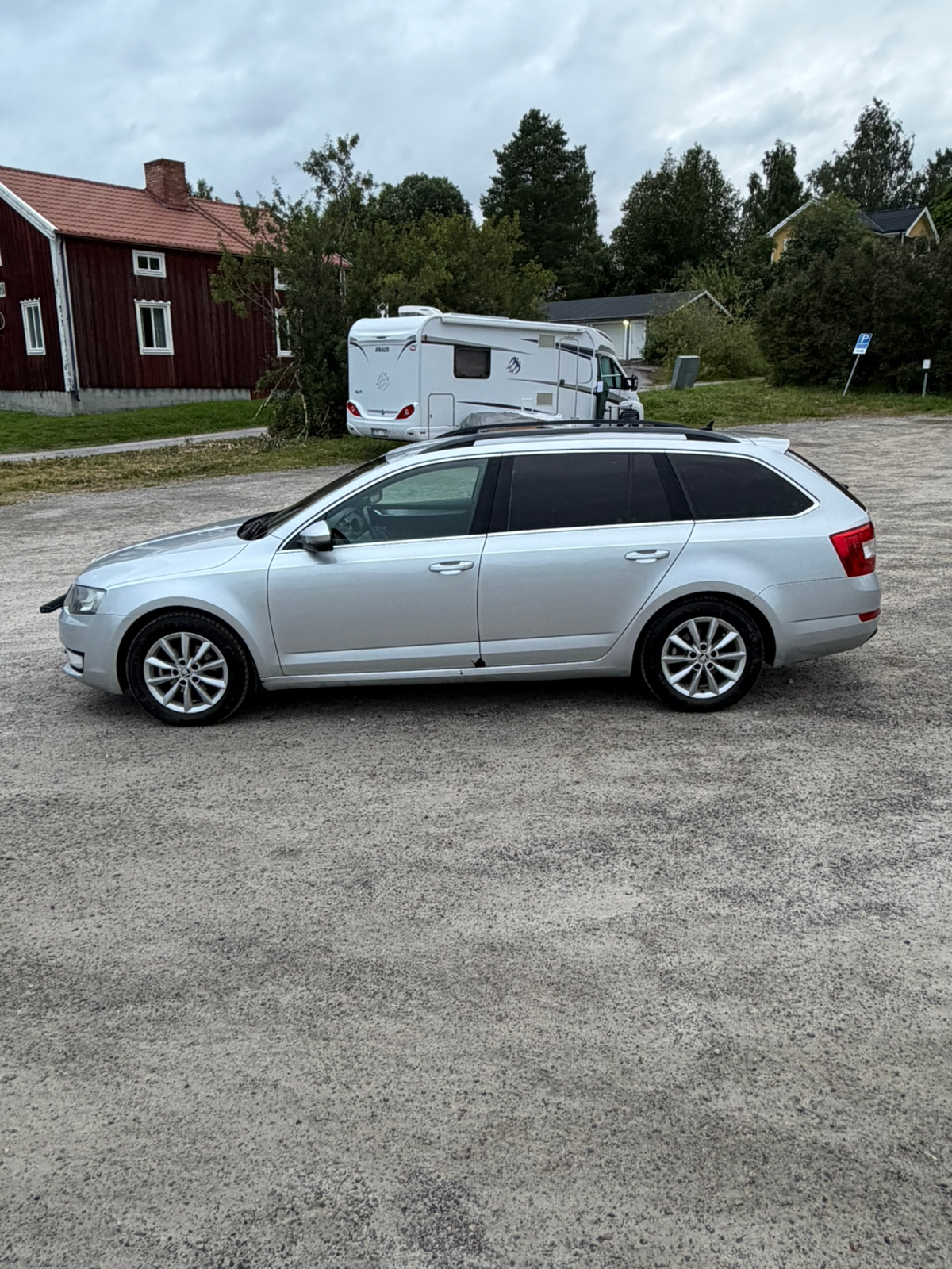 Skoda Octavia Kombi 1.6 TDI 4x4 Manuell 2015, bild 5/10