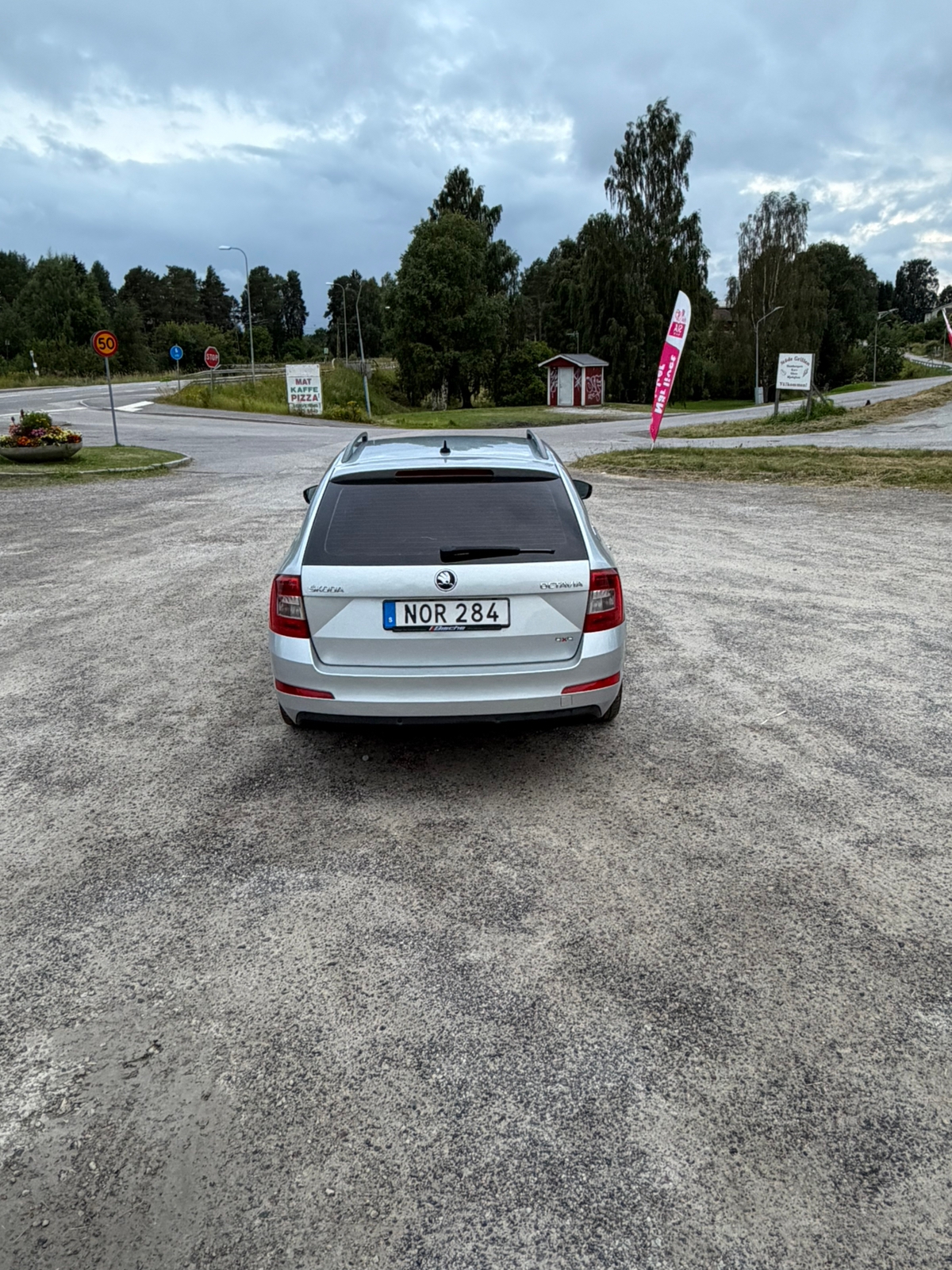Skoda Octavia Kombi 1.6 TDI 4x4 Manuell 2015, bild 4/10