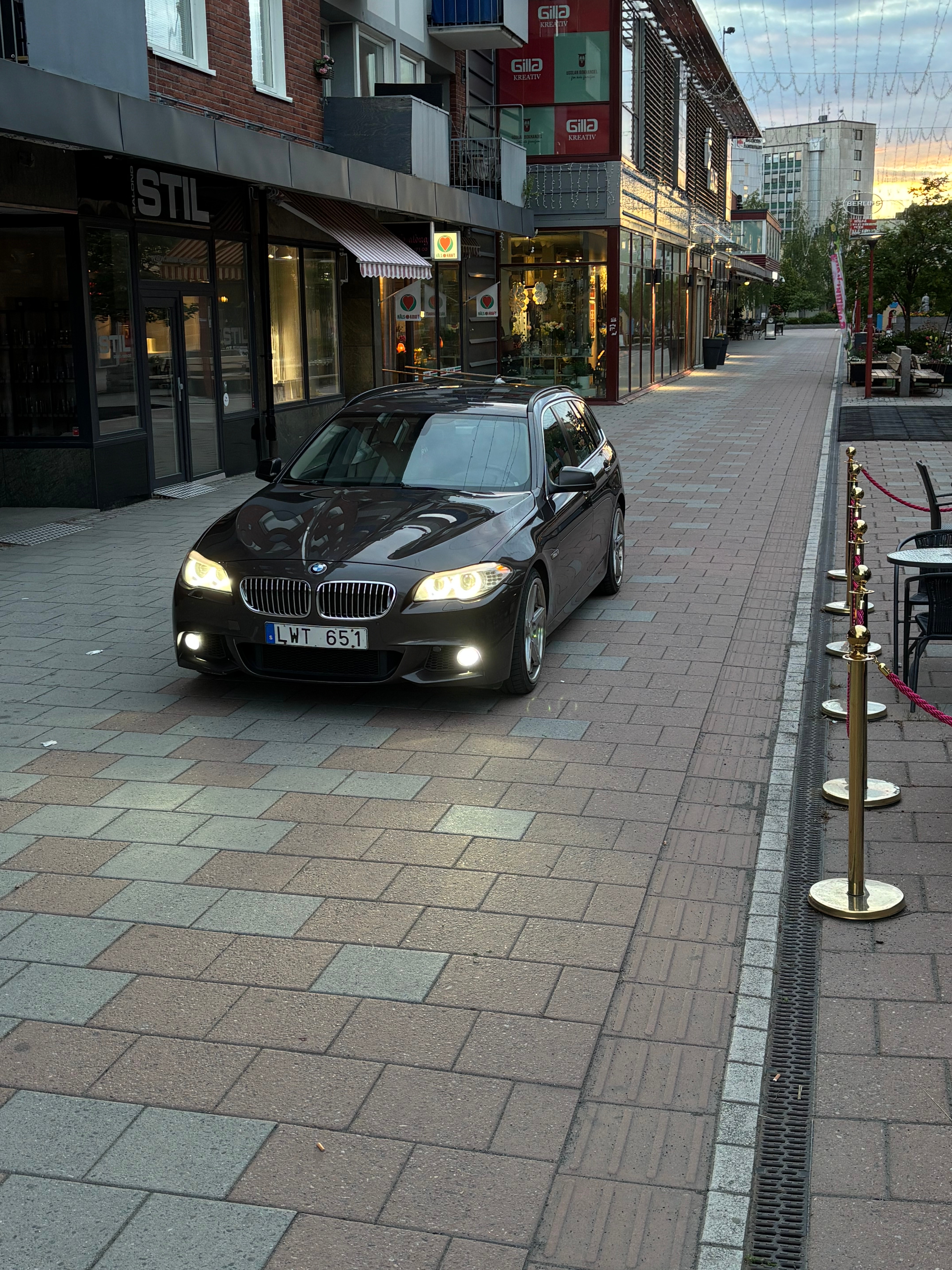 BMW 525