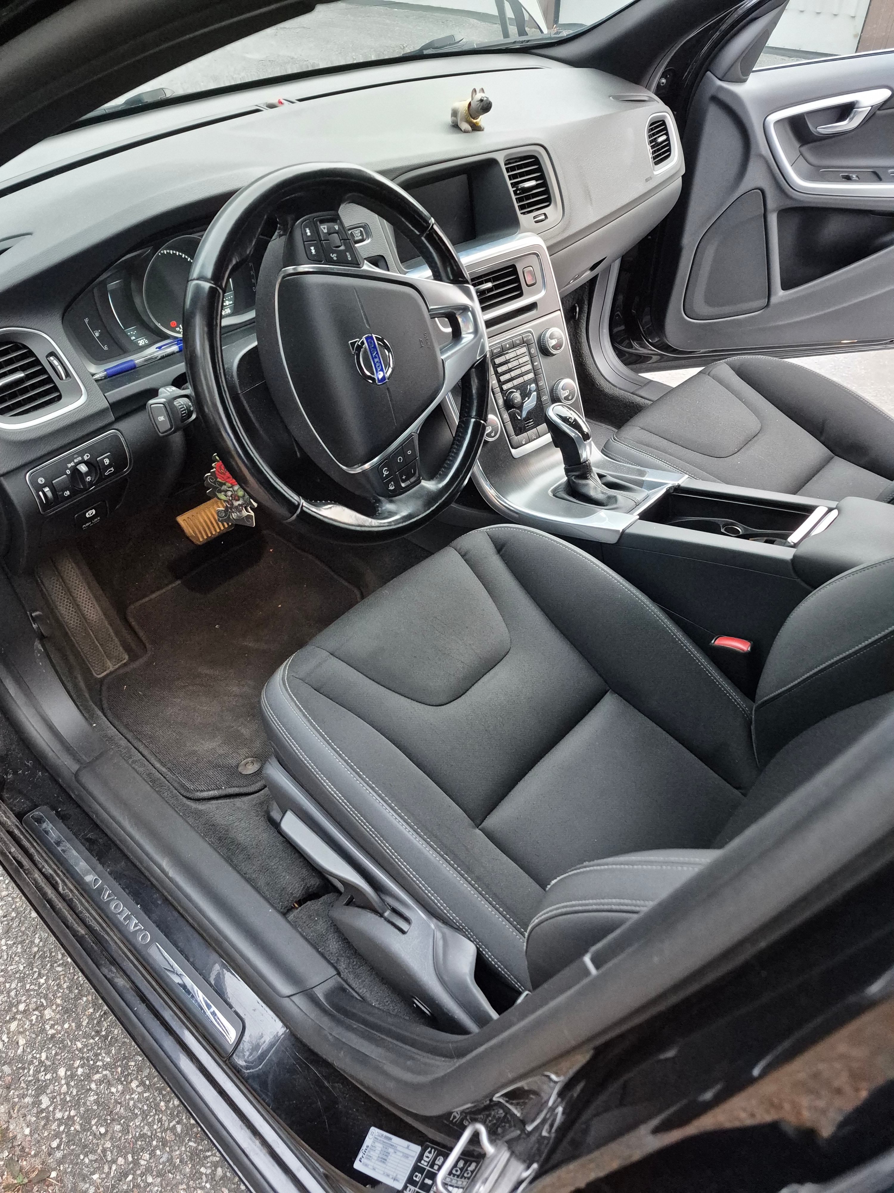 Volvo V60 2.0 Bi-Fuel Geartronic 2015, bild 2/8