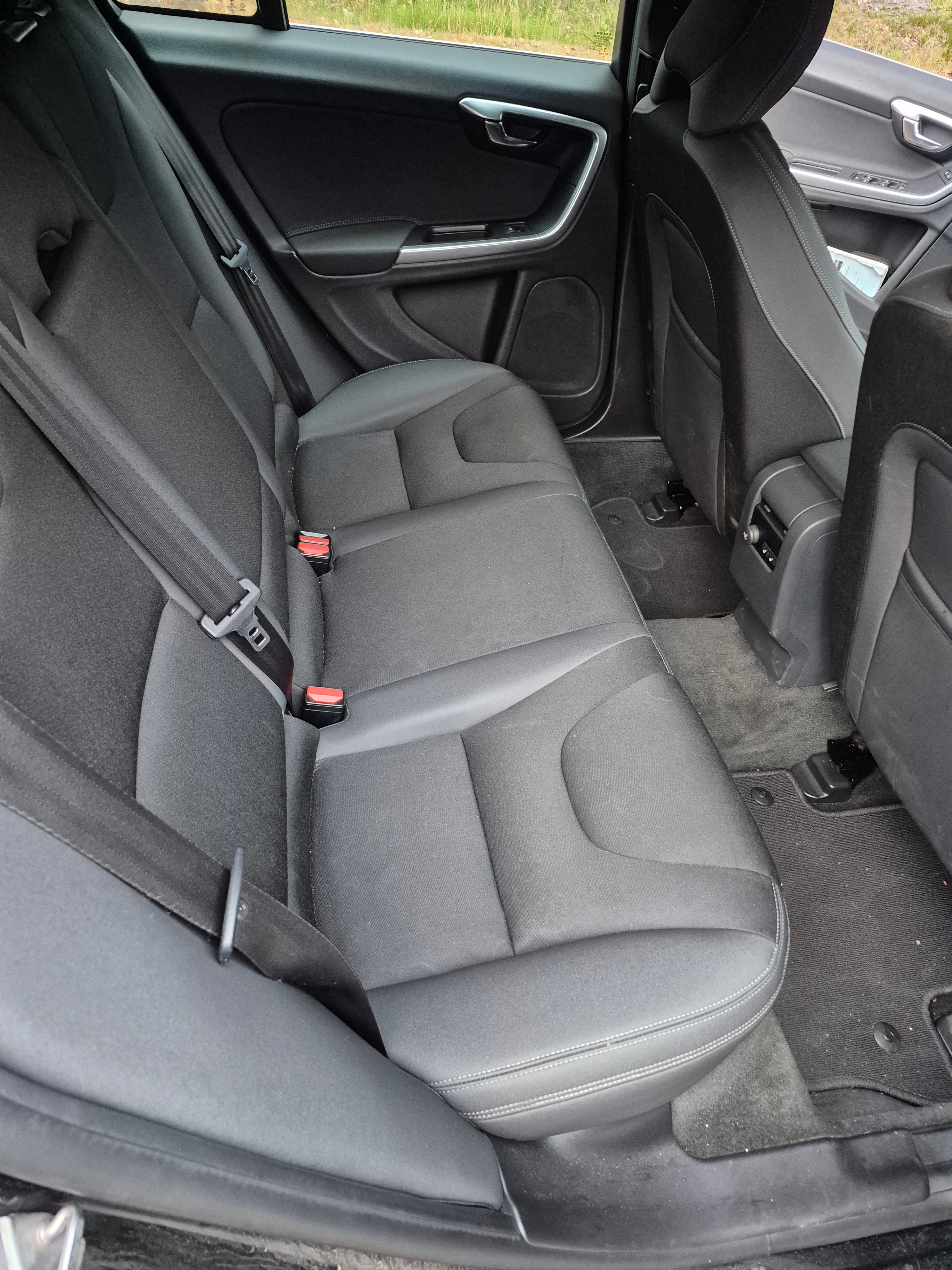 Volvo V60 2.0 Bi-Fuel Geartronic 2015, bild 4/8