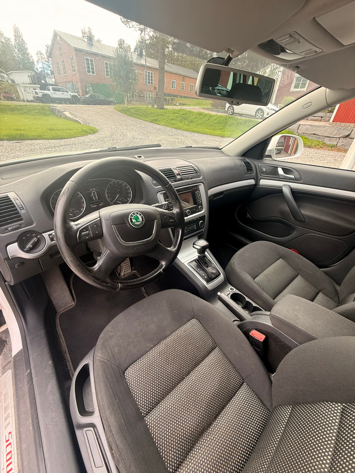 Skoda Octavia 2013, bild 5/6