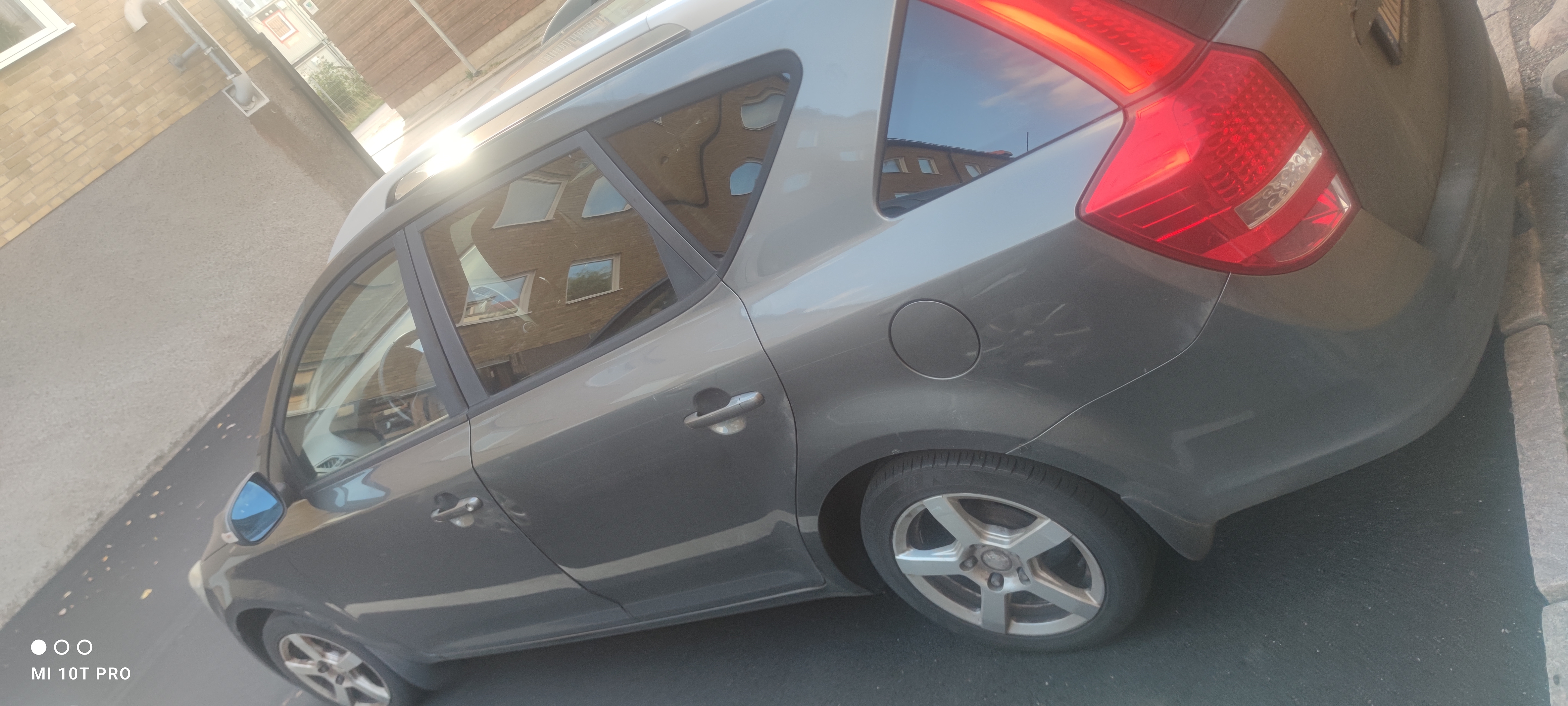 Kia Ceed 1.6 CRDi Manuell 2010, bild 3/7