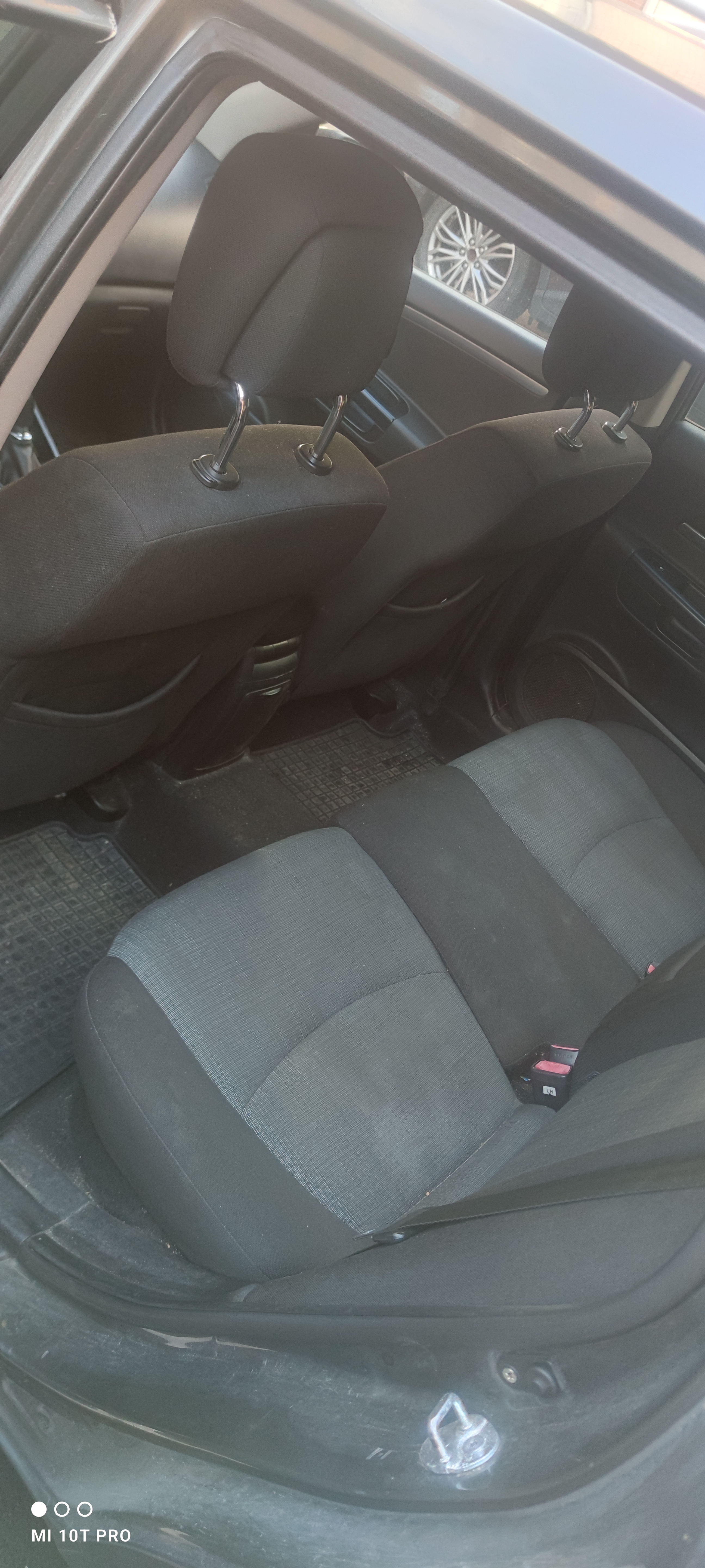 Kia Ceed 1.6 CRDi Manuell 2010, bild 4/7