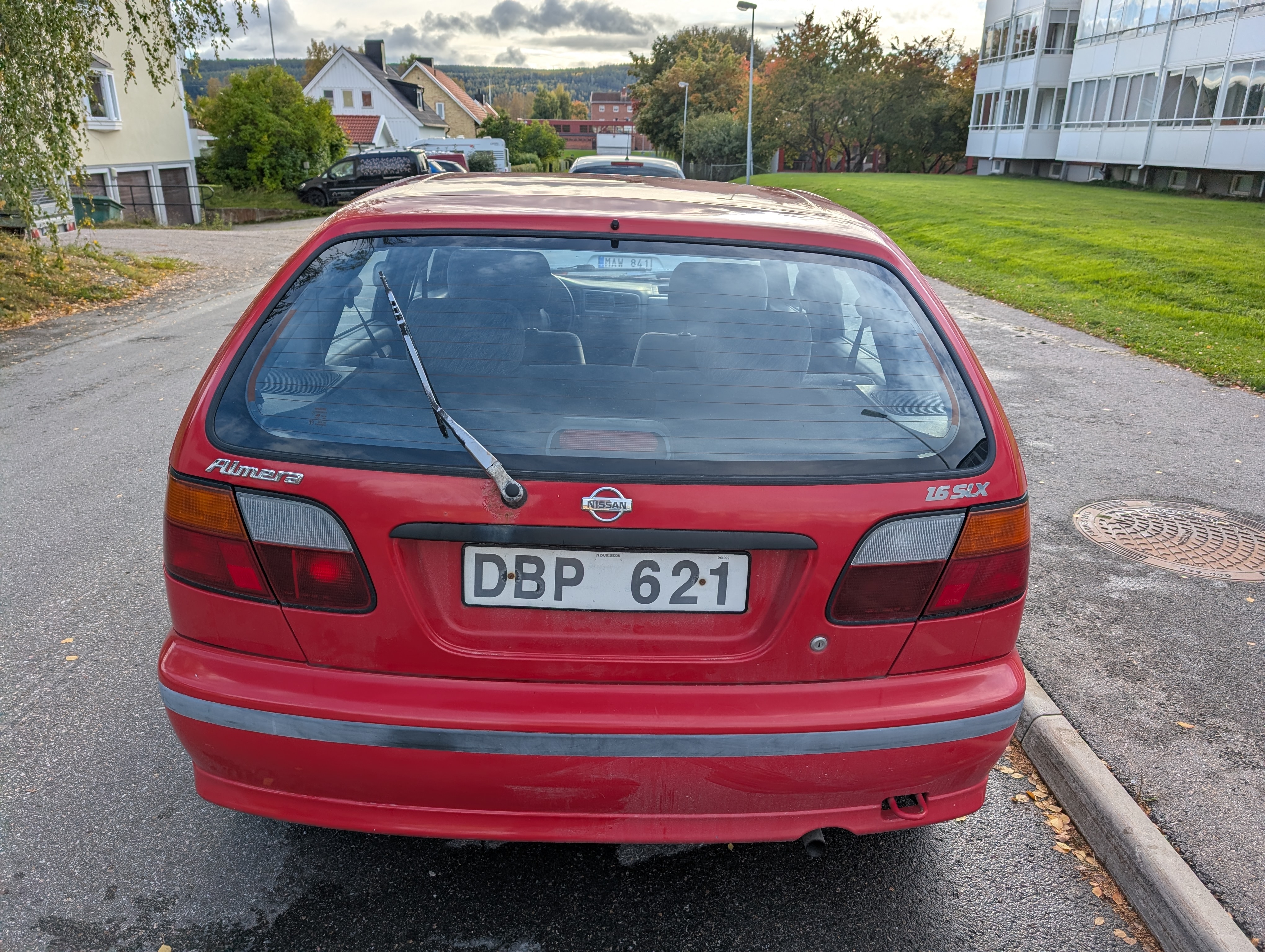 Nissan Almera 5-dörrar 1.6 Manuell 1997, bild 6/10