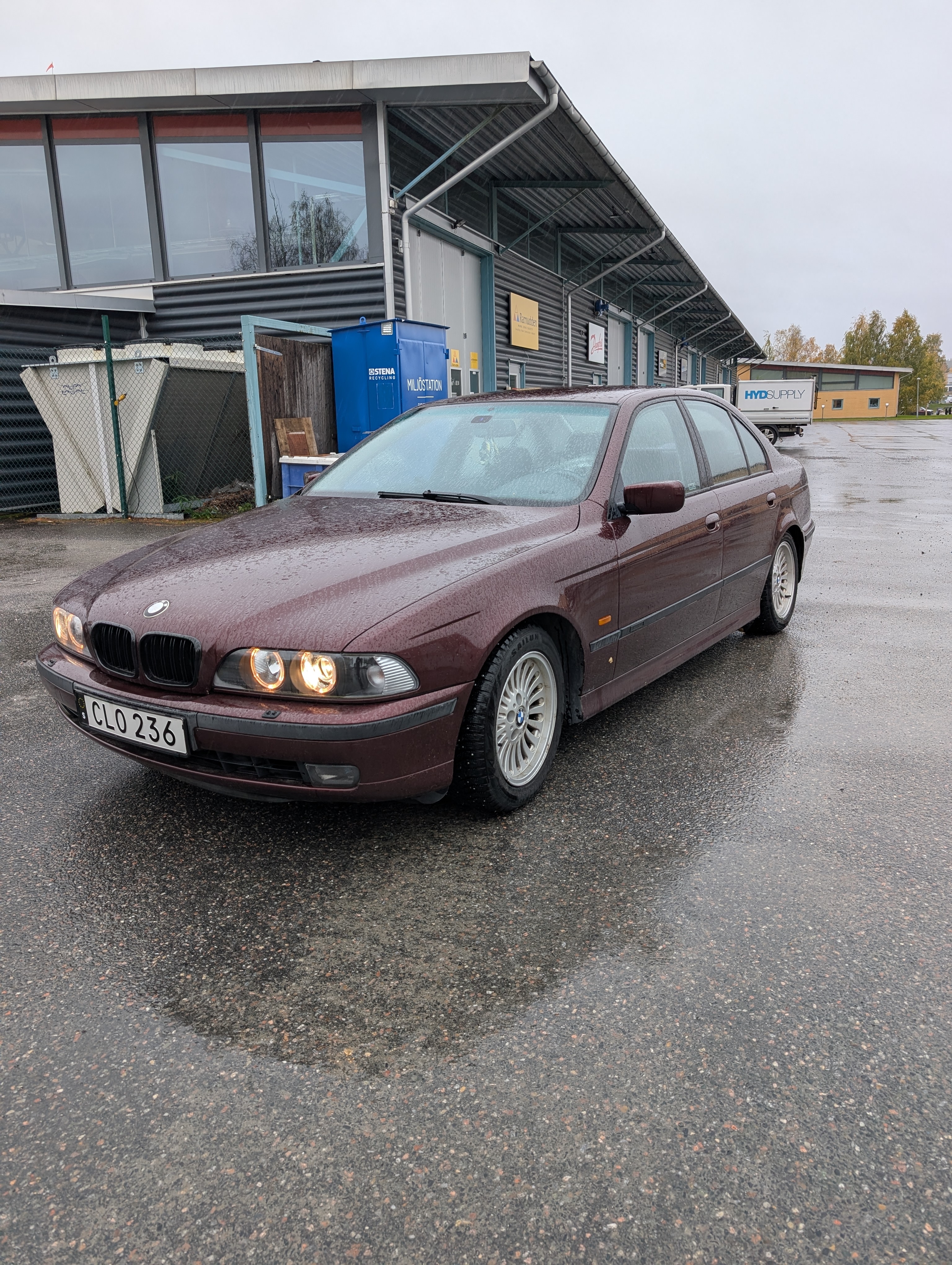 BMW 523 i Sedan Manuell 1998, bild 2/9
