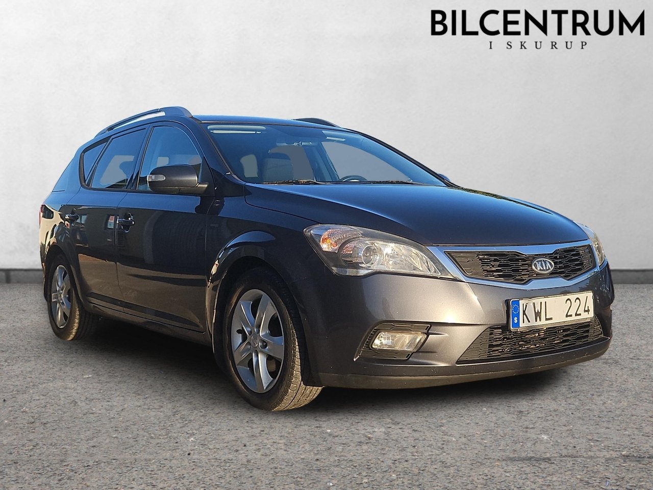 Kia Ceed 2010, bild 2/8