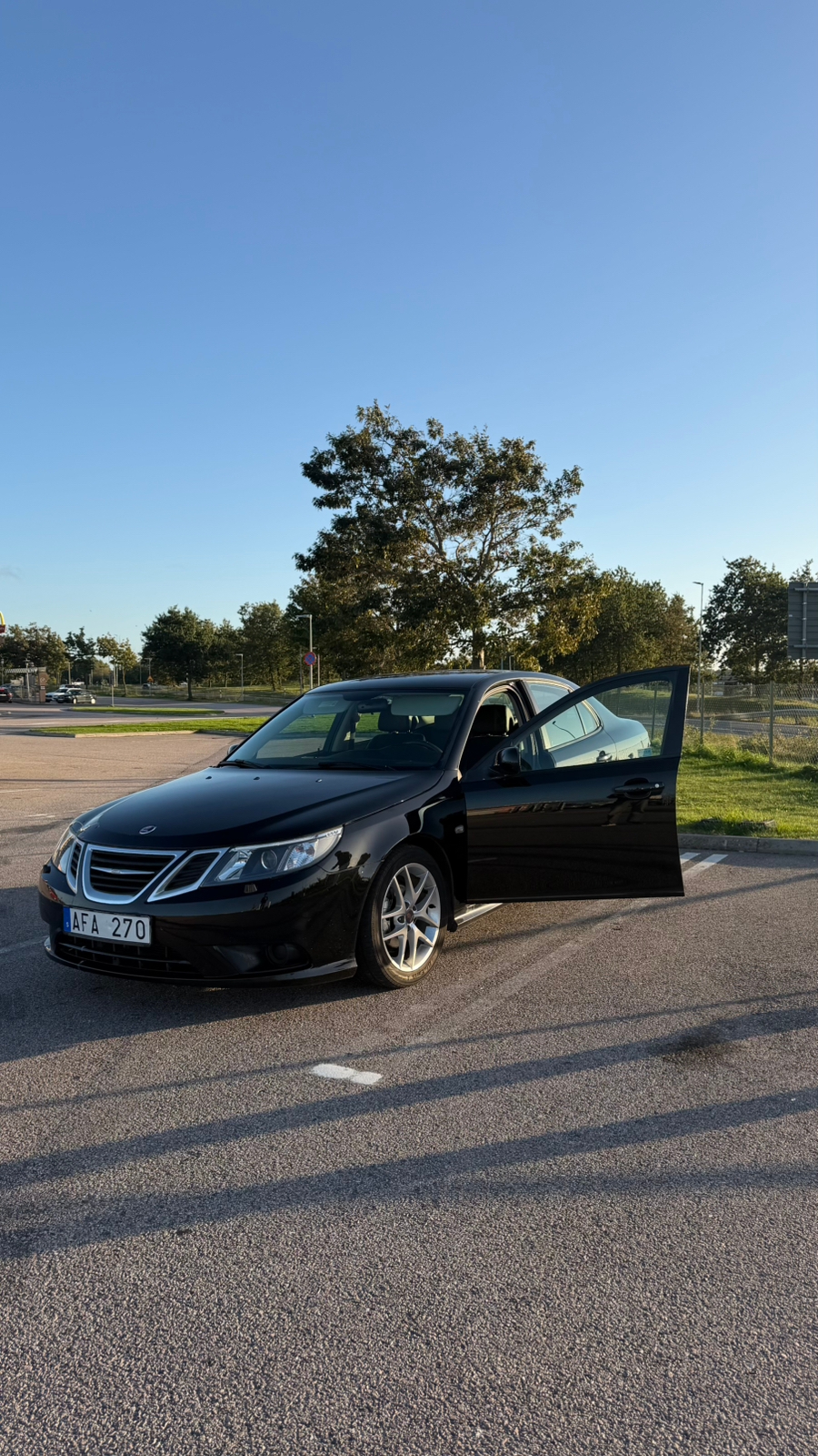 Saab 9-3 SportSedan 1.9 TTiD Manuell 2011, bild 2/7