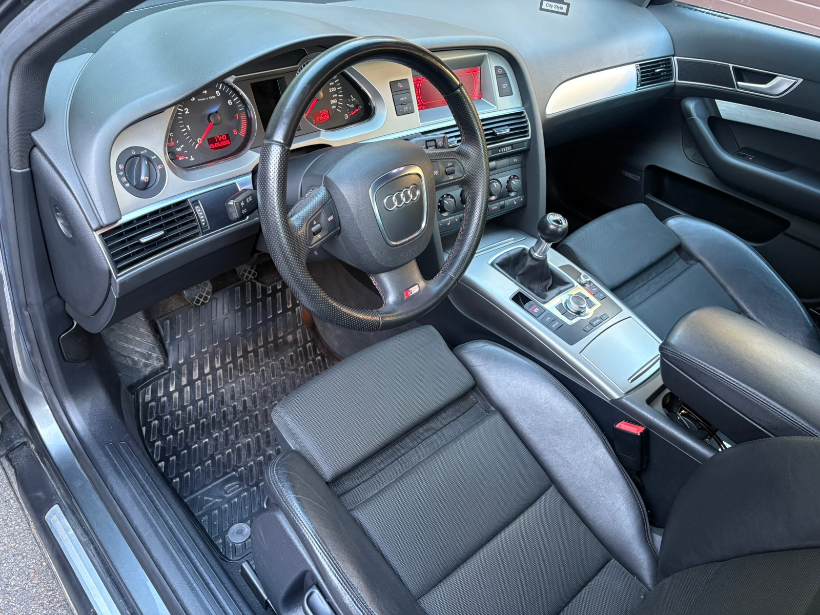Audi A6 Sedan 2.0 TFSI 2009, bild 5/8