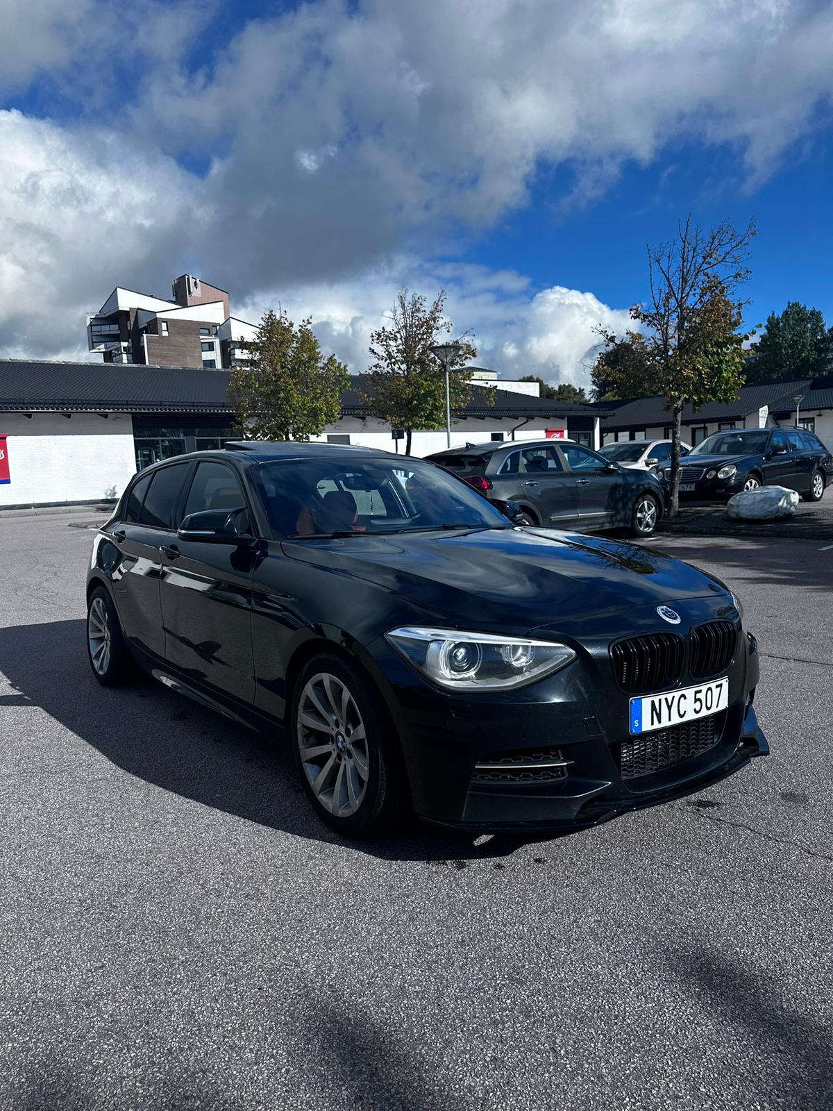 BMW M135i xDrive 5-dörrars Steptronic 2014, kuva 2/10