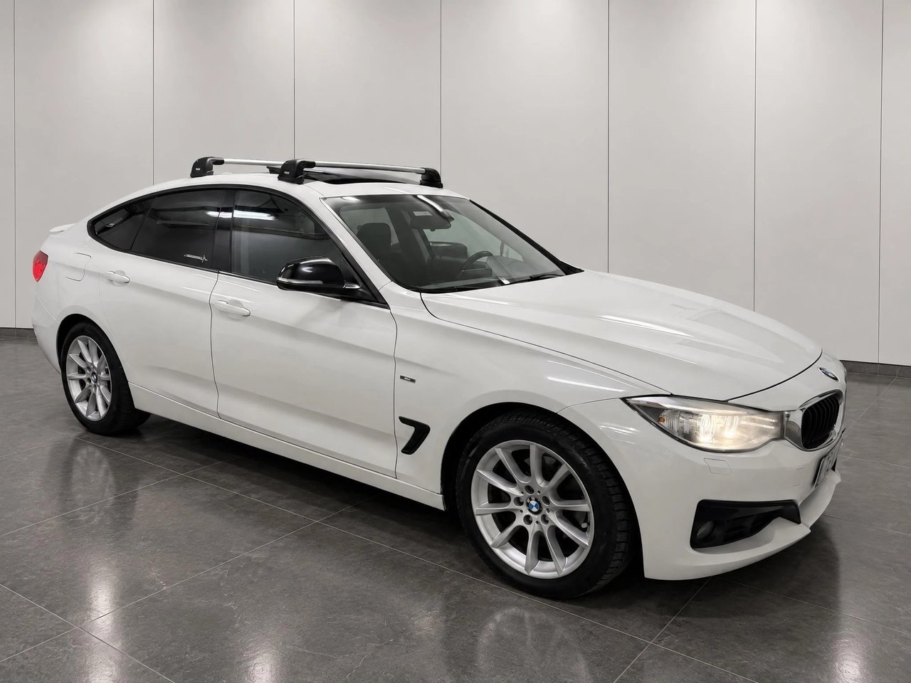 BMW 320 2015, bild 3/10