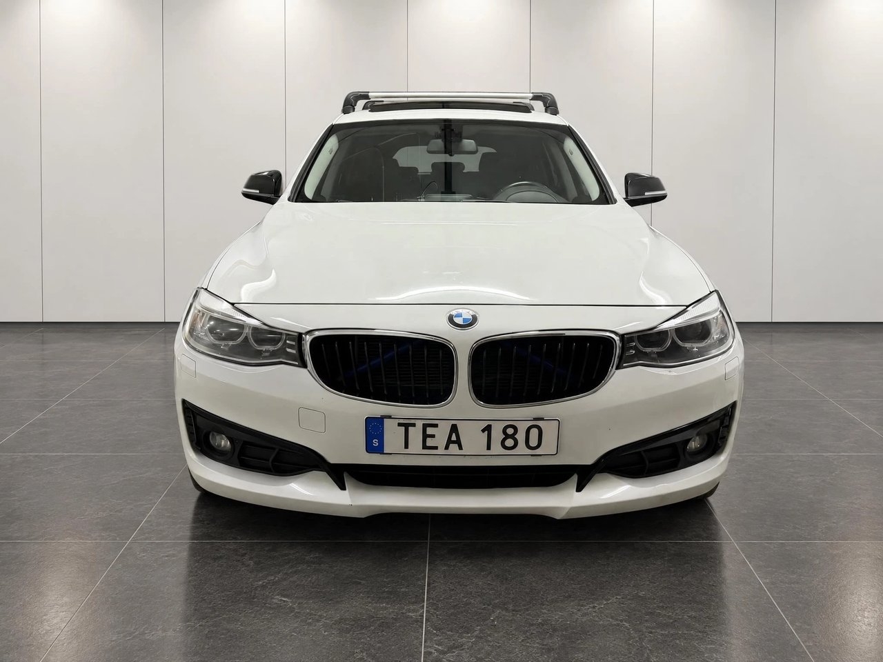 BMW 320 2015, bild 2/10