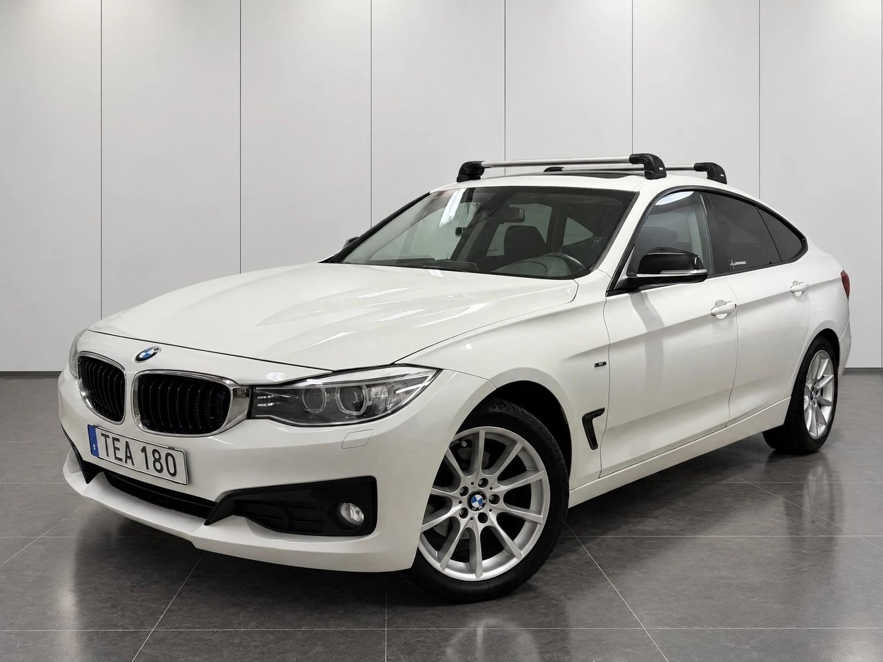 BMW 320 2015, bild 6/10
