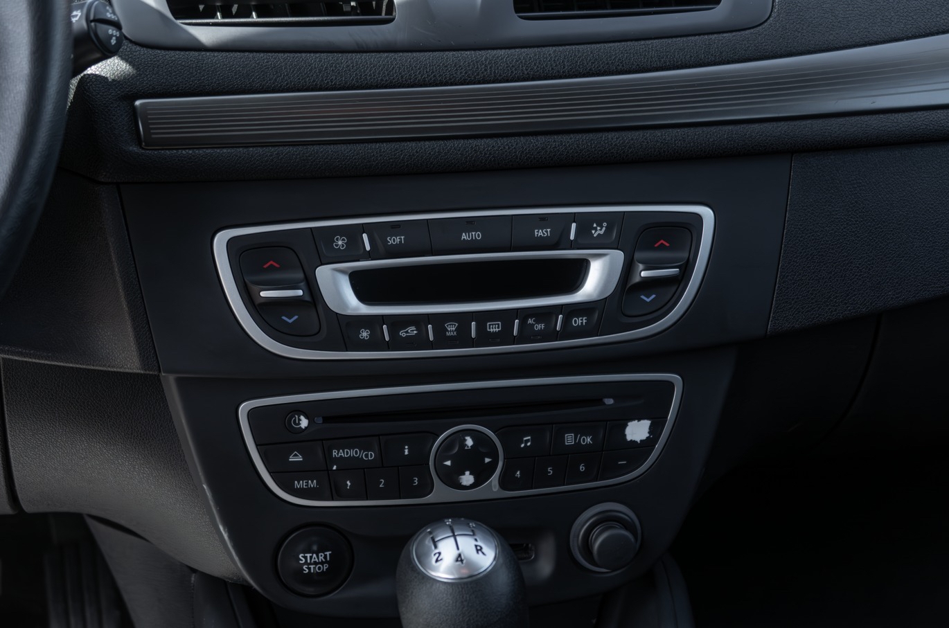 Renault Megane III 1.5 dCi Manuell 2011, bild 6/9