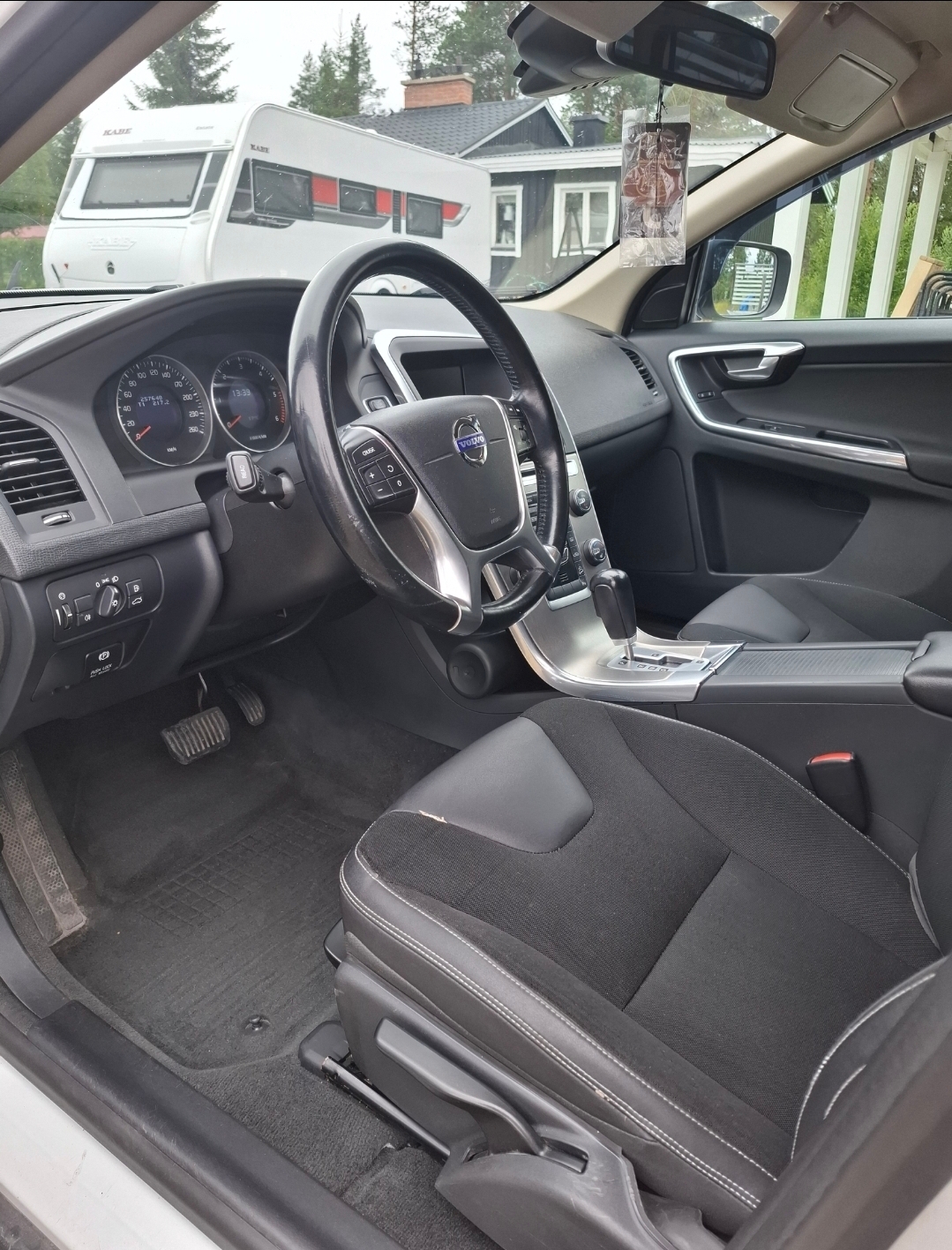 Volvo XC60 D3 AWD Geartronic 2012, bild 5/5