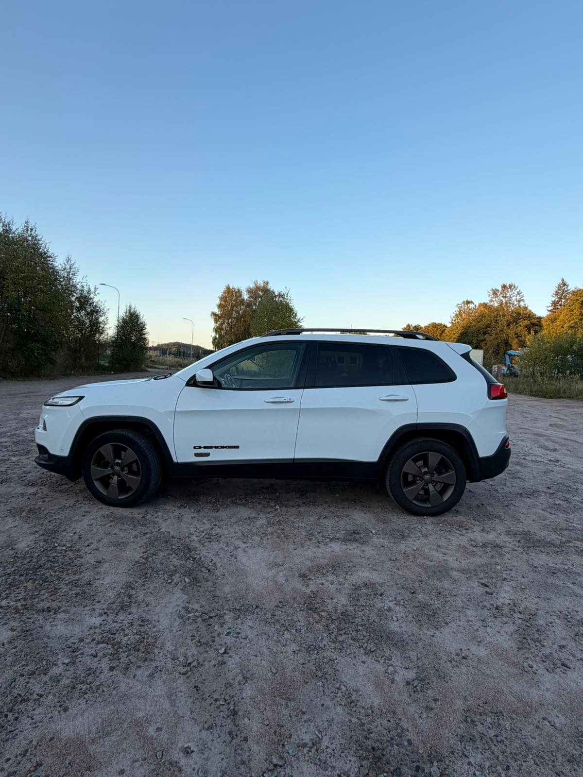 Jeep Cherokee 2.2 CRD 4WD Automatisk 2016, bild 4/12